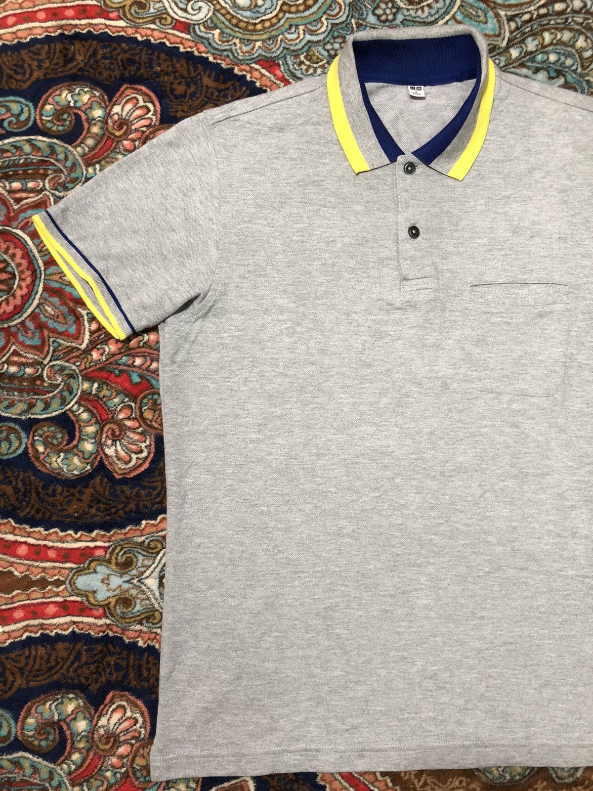 Uniqlo TSHIRT UNIQLO Size US M / EU 48-50 / 2 - 3 Thumbnail