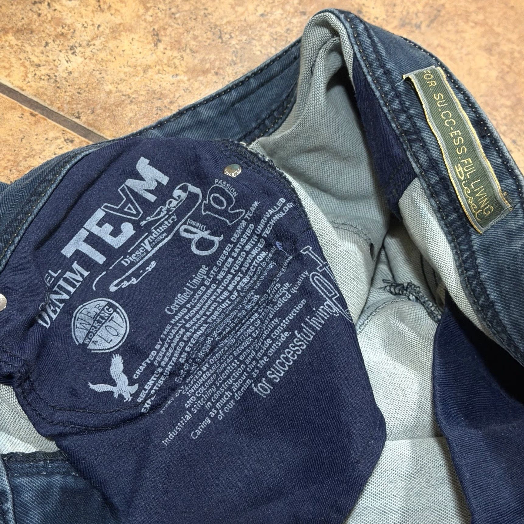 Diesel VINTAGE? No — Use Real Title: Diesel Larkee Jeans Mens W38 L34 Blue Regular Fit Straight Leg Denim Size US 38 / EU 54 - 6 Thumbnail