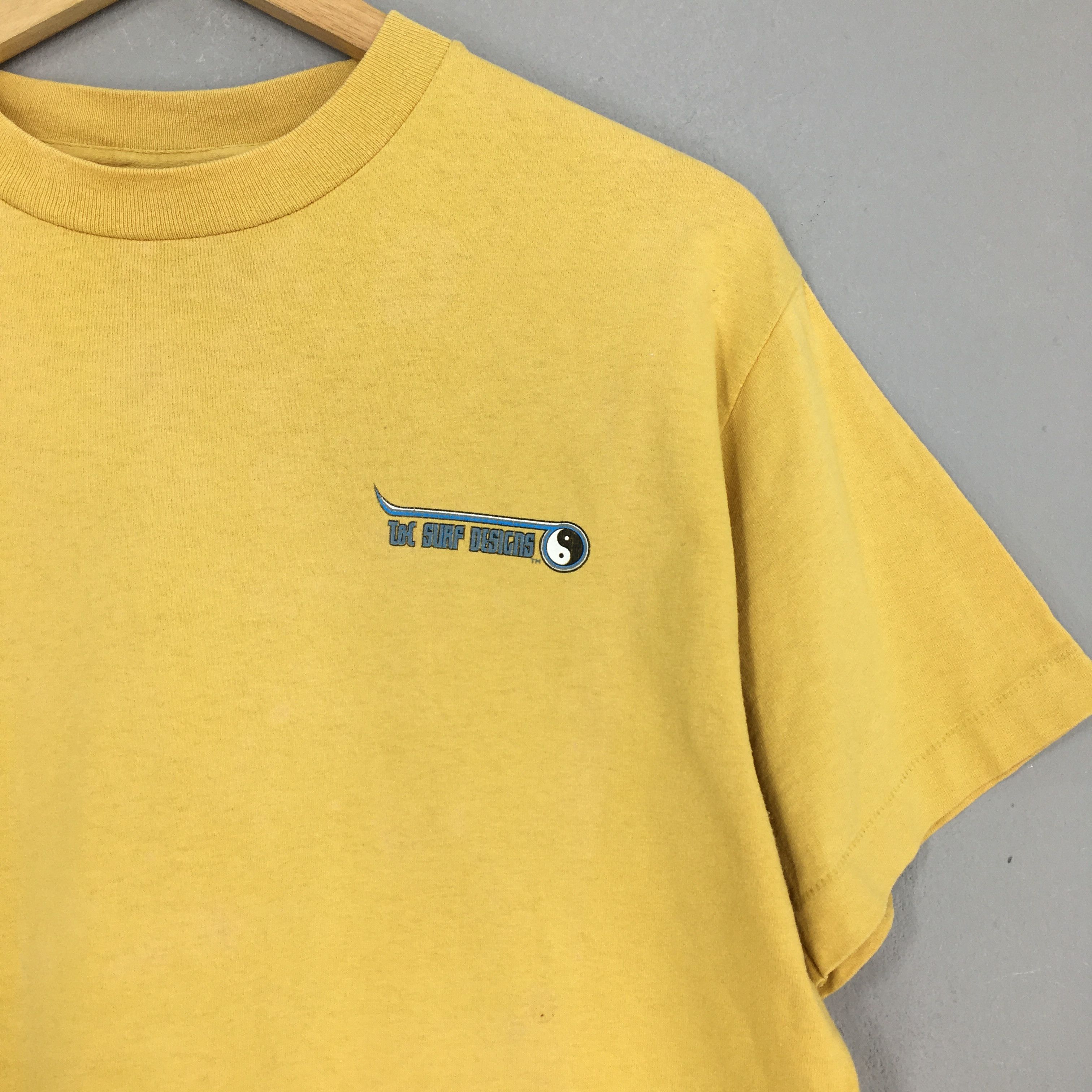 Vintage Vintage T&C Surf Designs Yin Yang Surfing Mustard T shirt Size US M / EU 48-50 / 2 - 3 Thumbnail
