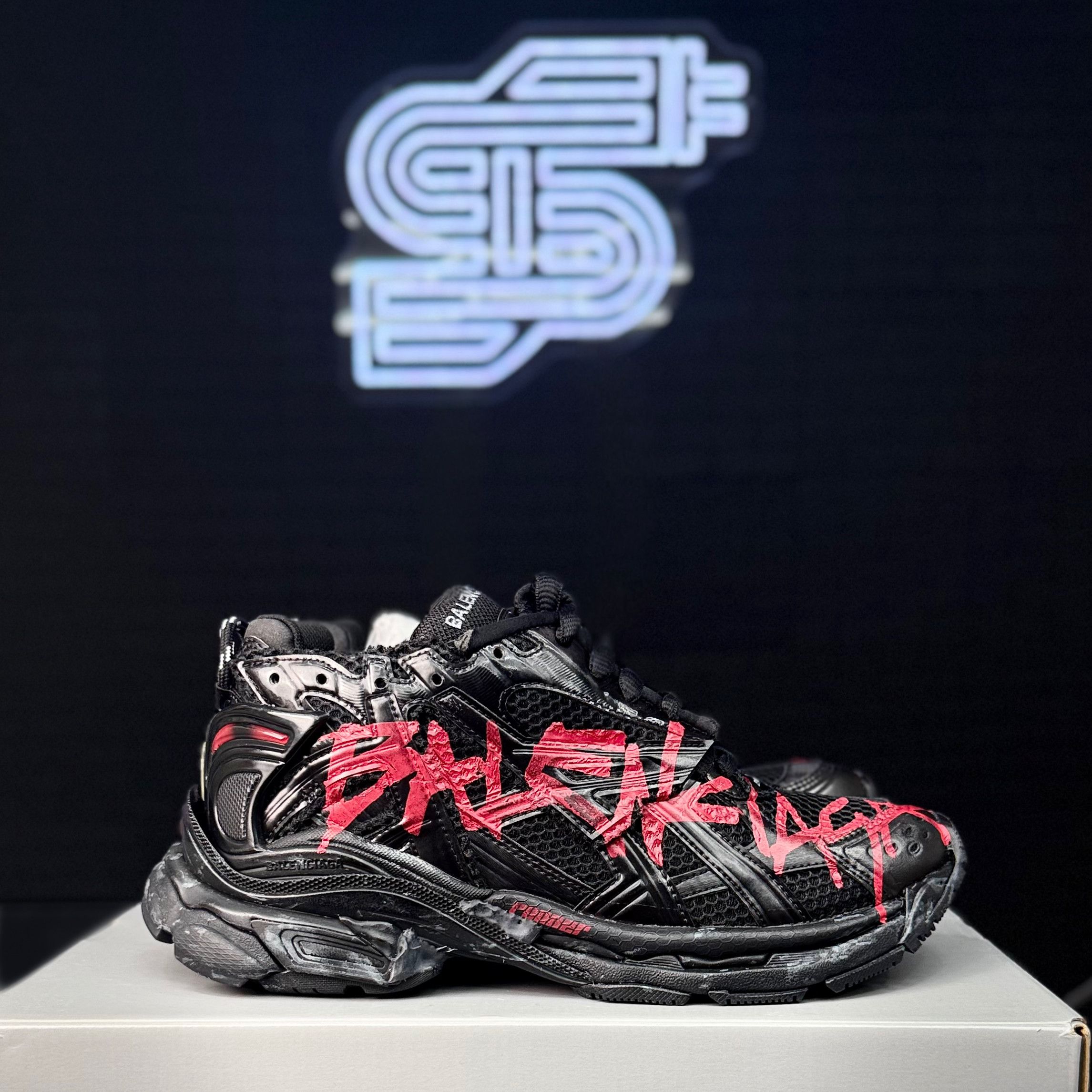 Balenciaga Balenciaga Runner Black Graffiti Size US 6 / EU 39 - 2 Thumbnail
