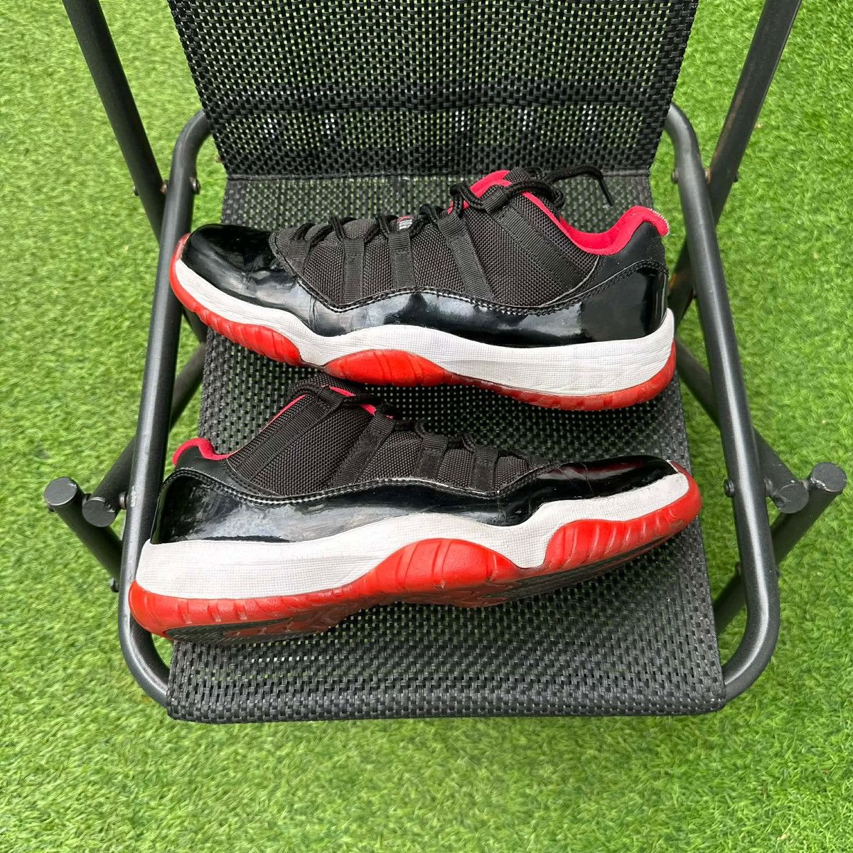 Jordan Brand Air Jordan 11 Low Bred 2015 528895-012 Size US 9 / EU 42 - 2 Thumbnail
