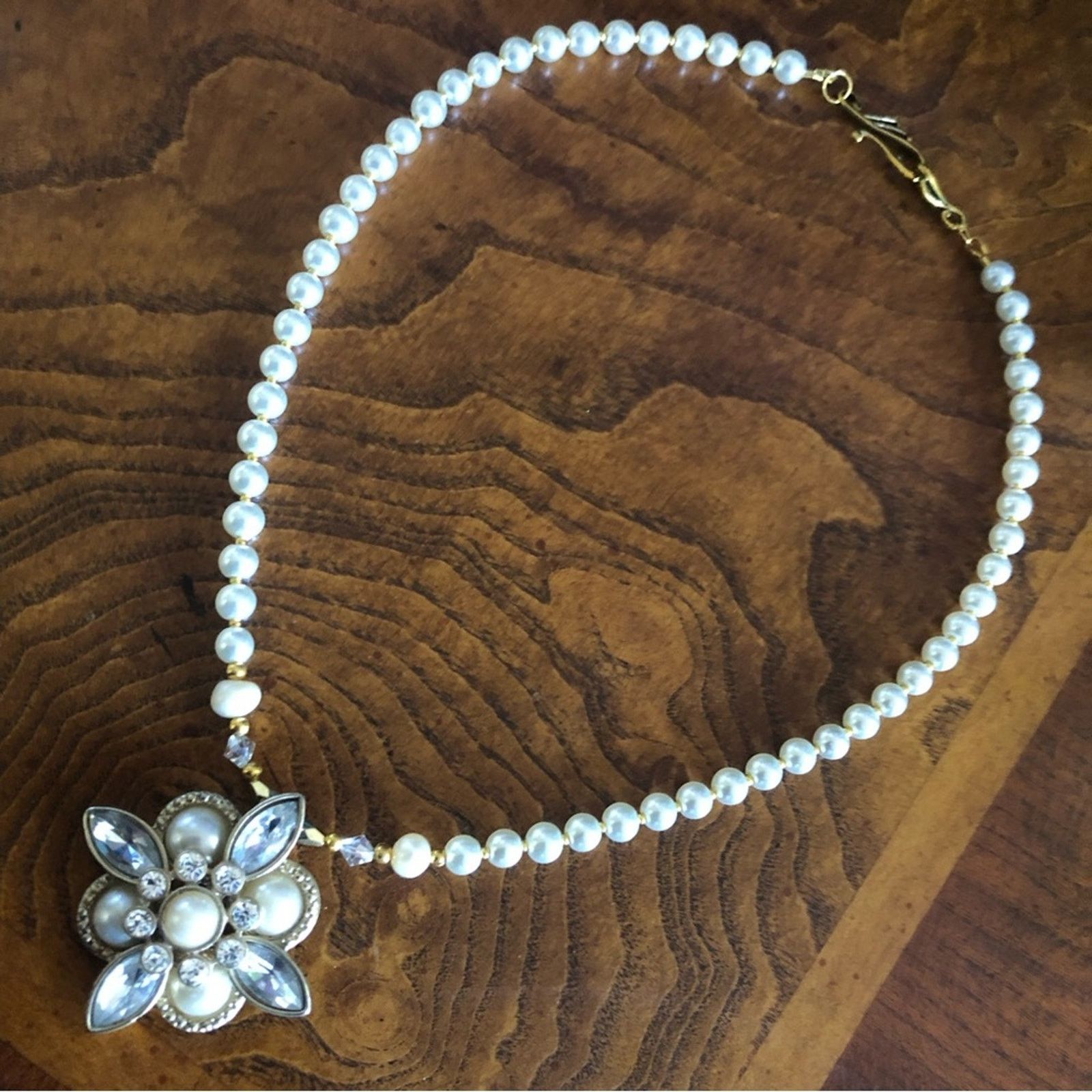 Handmade Handcrafted repurpose elegant stone and Pearl necklace Size ONE SIZE - 8 Thumbnail