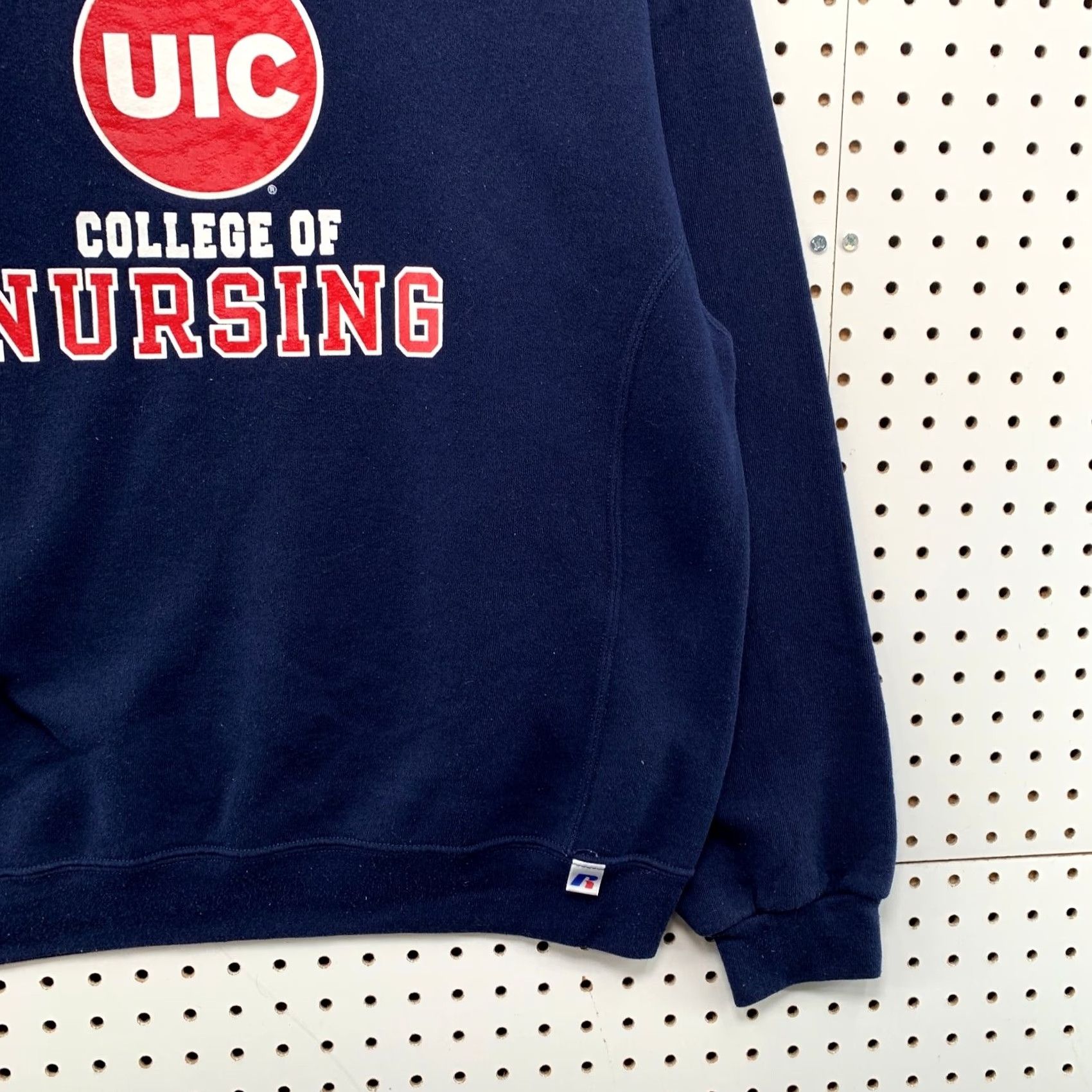 Russell Athletic VINTAGE Russell Athletic UIC College Nursing Sweatshirt Mens L Navy Blue Fleece Crewneck Size US L / EU 52-54 / 3 - 7 Thumbnail