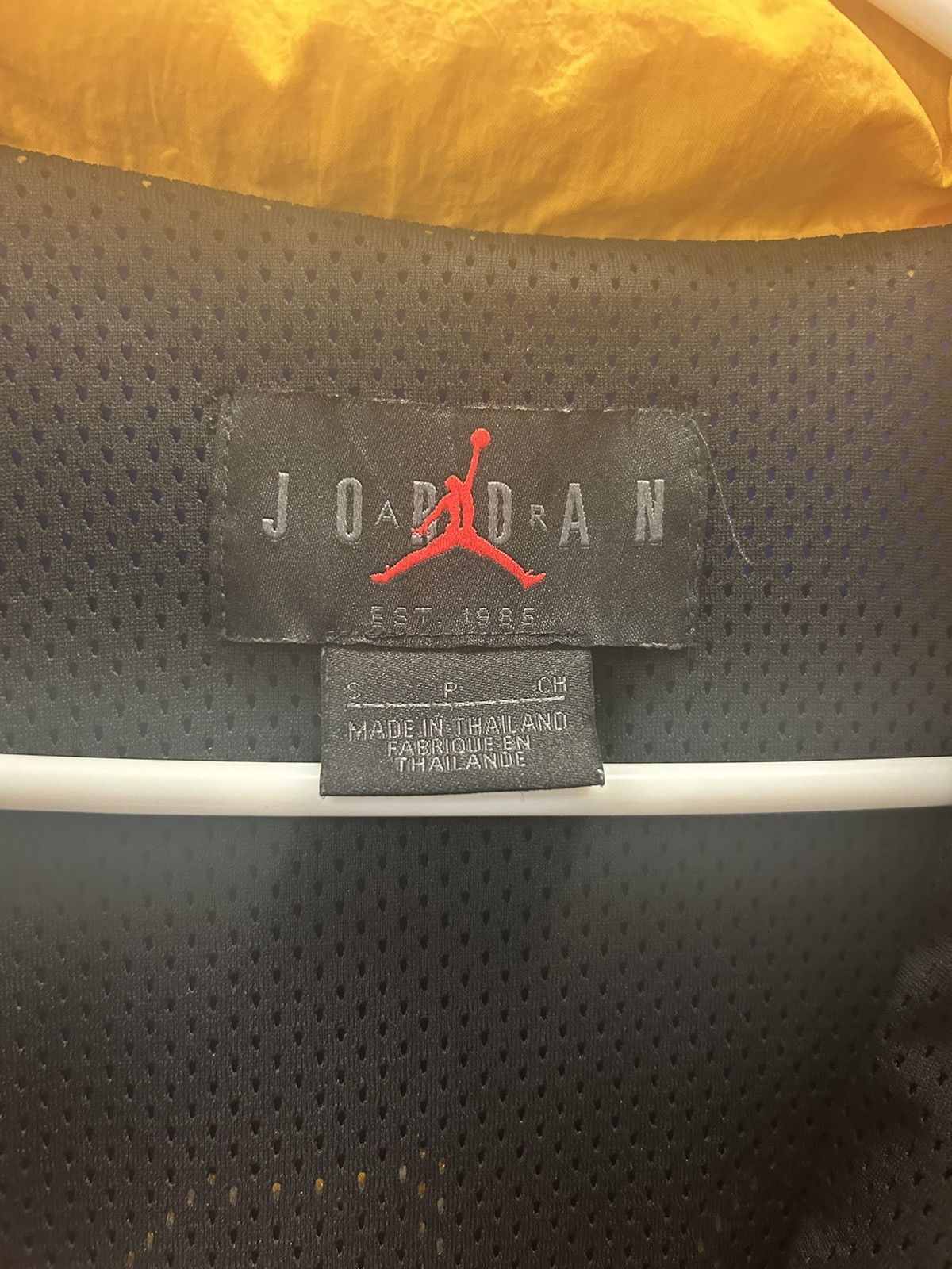 Jordan nostalgia jacket online