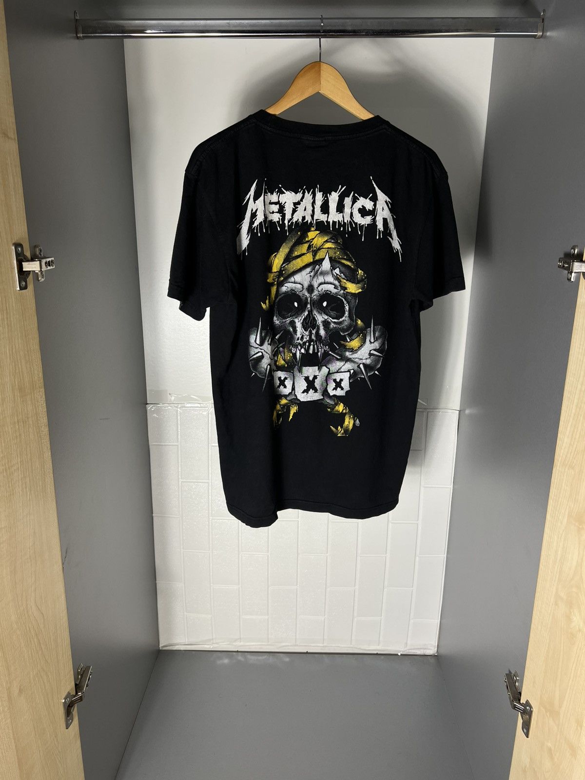 Band Tees VERY RARE METALLICA ROCK T-SHIRT DOUBLE PRINTED WORLD TOUR Size US L / EU 52-54 / 3 - 6 Thumbnail