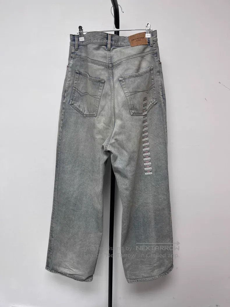 Balenciaga Balenciaga size XS Washed Logo Tag Mid-Waist Jeans Size US 27 - 2 Thumbnail