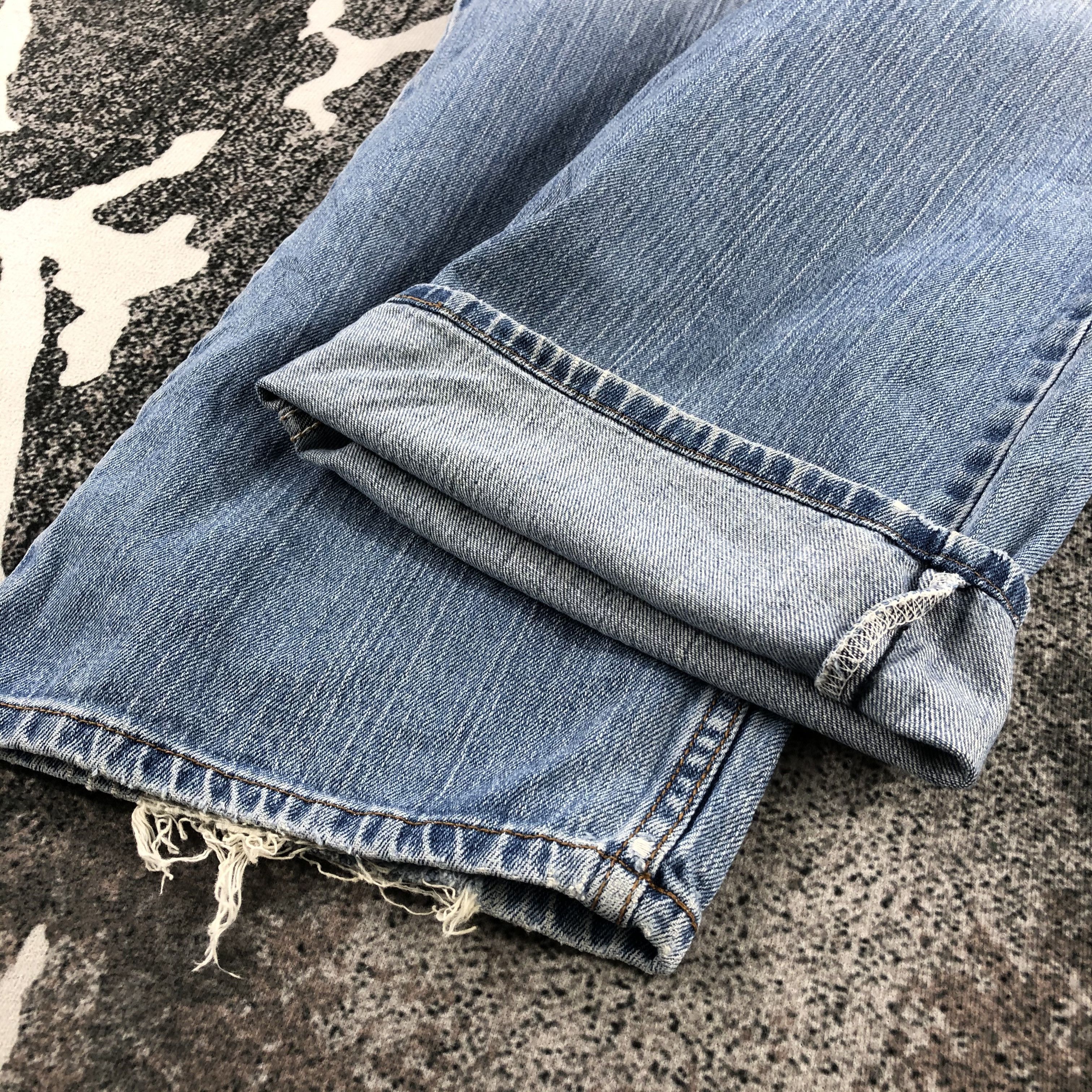 Levi's Vintage Levi's 559 Jeans Faded Blue Denim KJ1092 Size US 34 / EU 50 - 7 Thumbnail