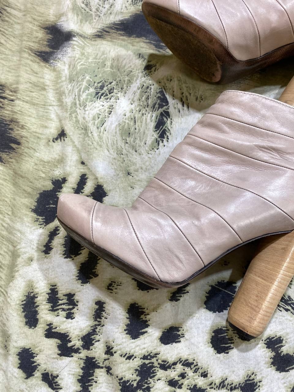 Louis Vuitton Vintage Louis Vuitton luxury Y2K Boots streetwear Size US 6 / IT 36 - 2 Thumbnail