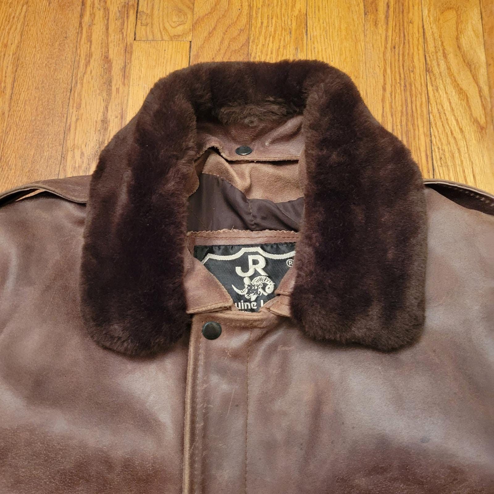 Vintage S Brown Leather Bomber Jacket Faux Fur Collar Aviator Flyboy Size US S / EU 44-46 / 1 - 10 Thumbnail