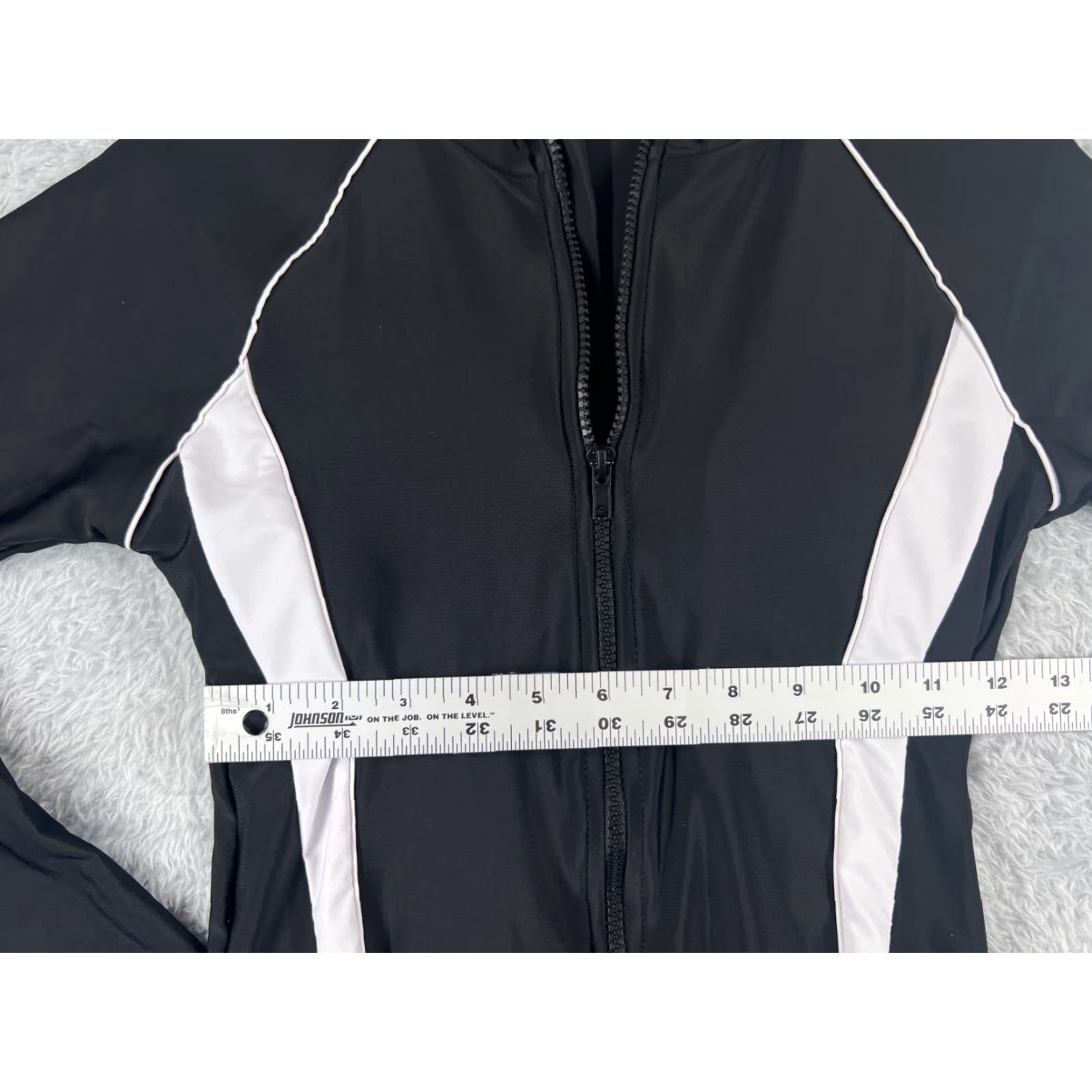 Vintage VINTAGE Women’s Black White Short Sleeve One Piece Swimsuit - Sports Surfing Nylon M Size 32" / US 10 / IT 46 - 6 Thumbnail