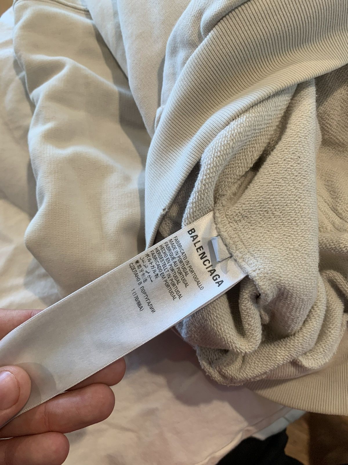 Balenciaga Balenciaga Be Different Hoodie Size US XL / EU 56 / 4 - 2 Thumbnail