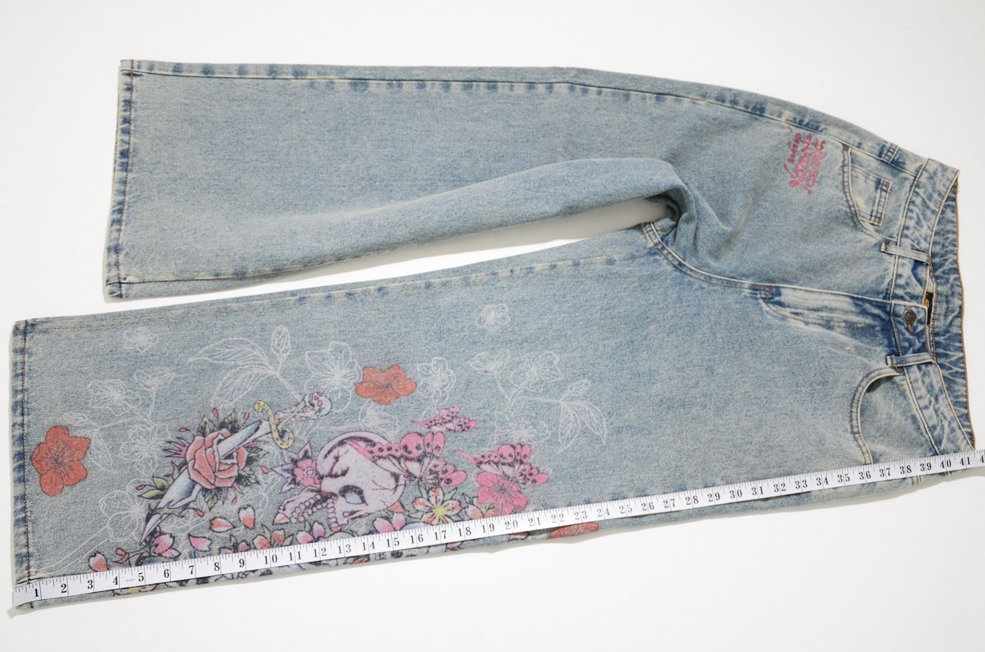 Ed Hardy [Tiny Flaw & Wrong Size Tag] Ed Hardy Jeans Wide Leg Size US 31 - 17 Thumbnail