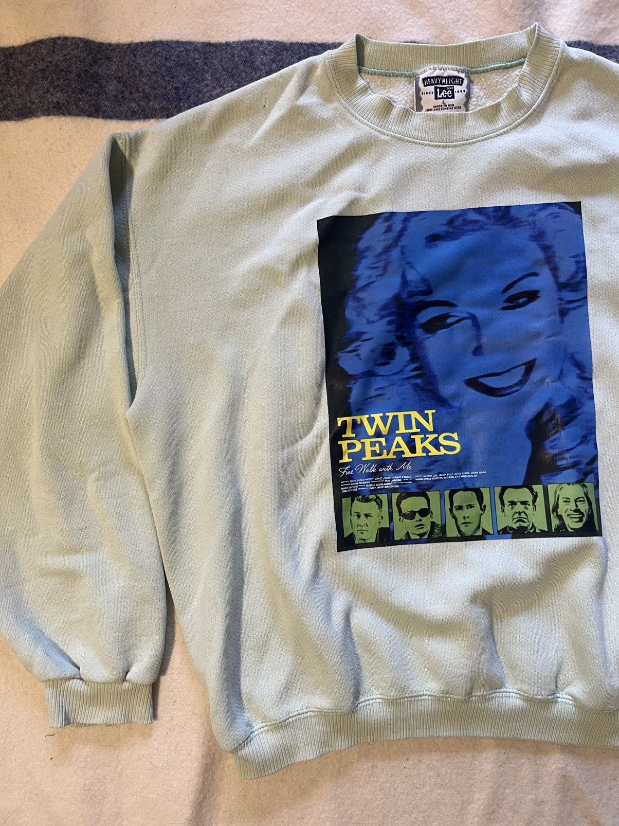 Lee 1990s Twin Peaks sweatshirt by Lee heavy weight Size US L / EU 52-54 / 3 - 1 Thumbnail