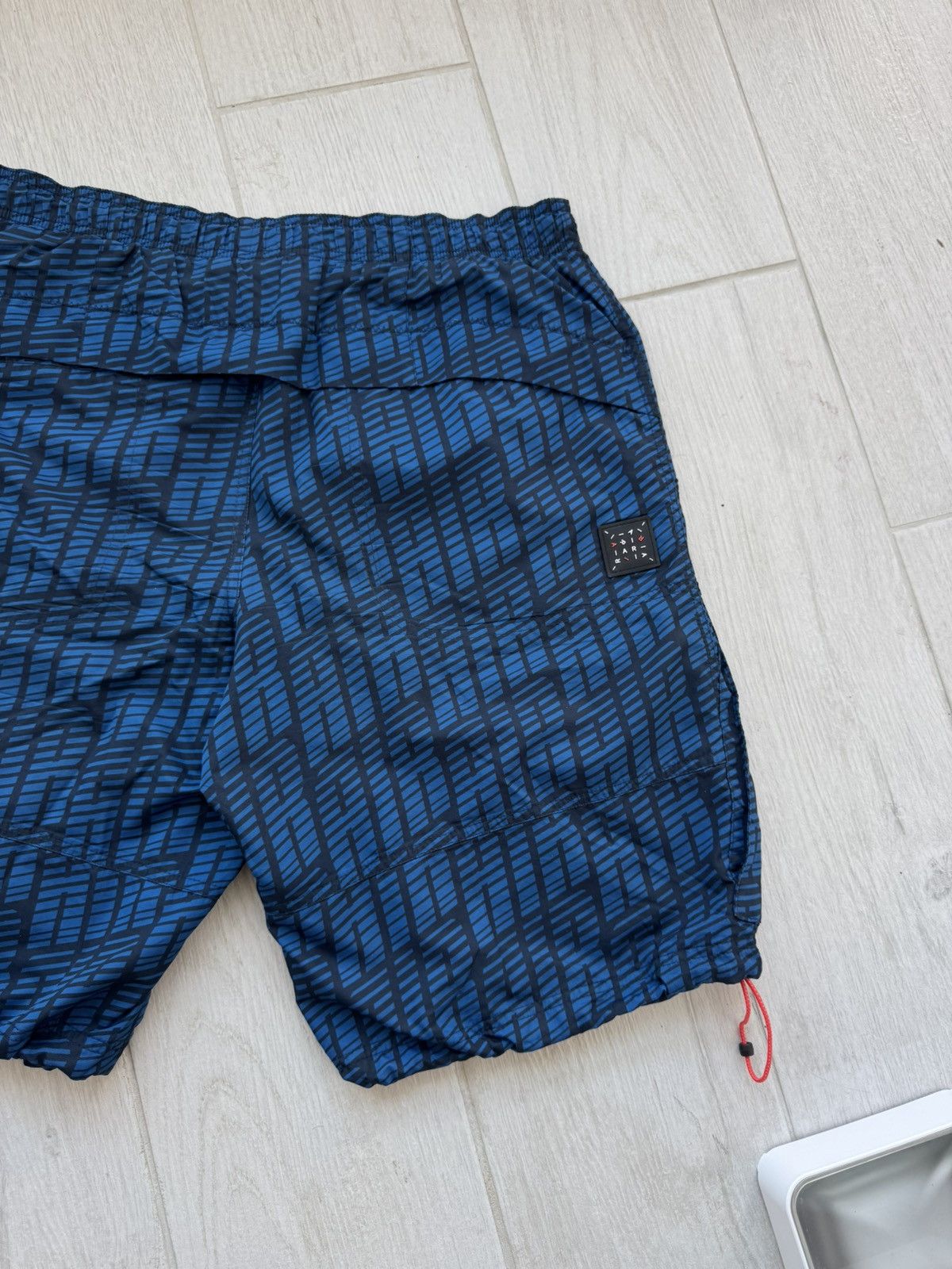 Nike Nike Variant Techwear Cargo Shorts Gorpcore Pattern Size US 32 / EU 48 - 11 Thumbnail