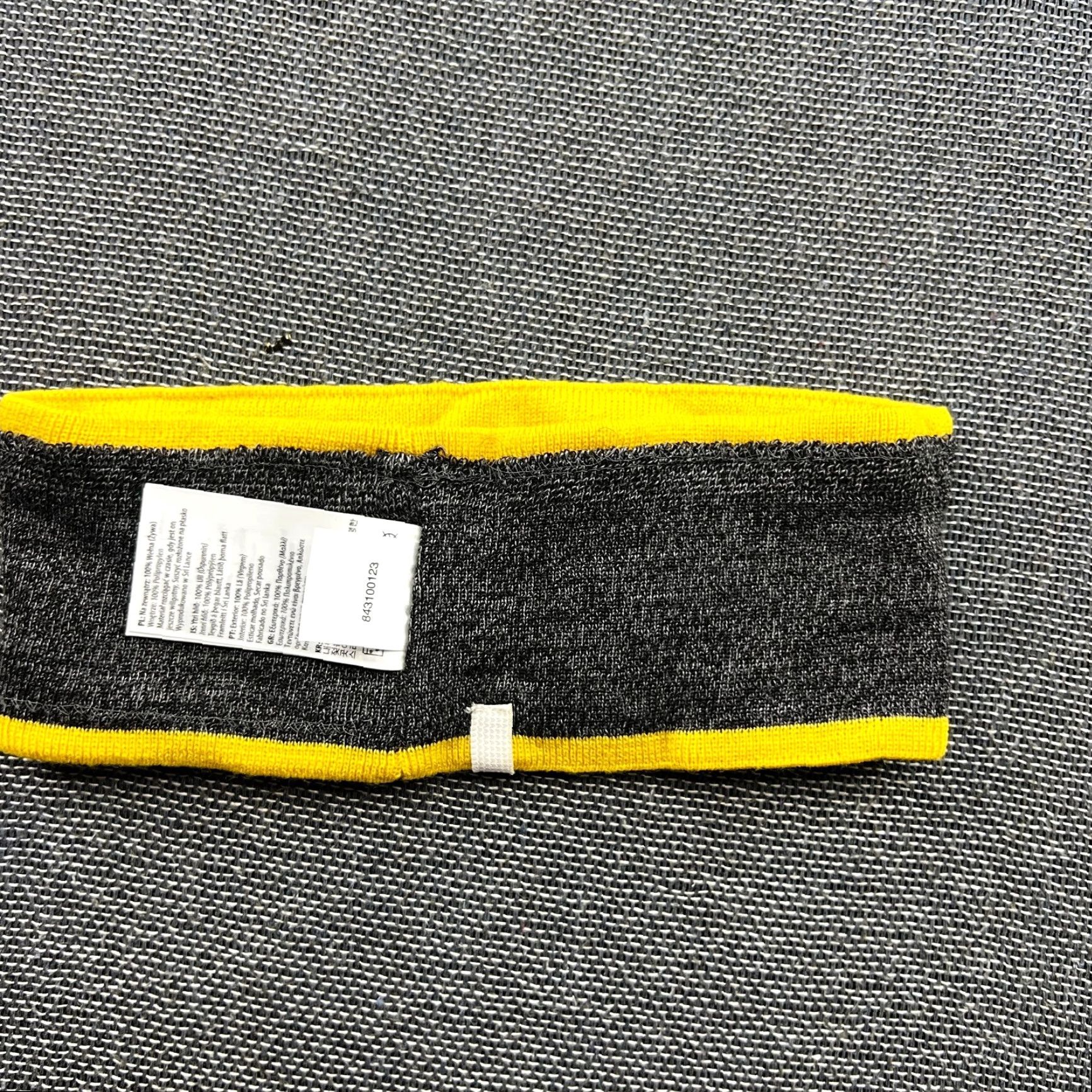 Vintage DEVOLD Virgin Wool Logo Headband One Size Yellow Lined Thermal Knitted Size ONE SIZE - 4 Thumbnail