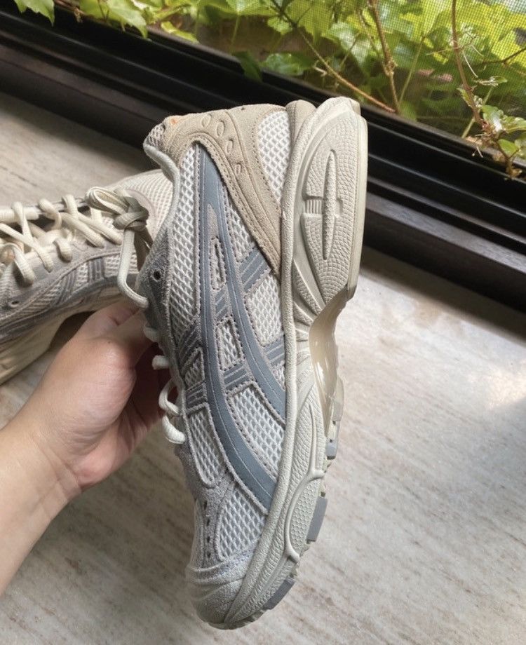 Asics Asics Gel-Kayano 14 in Birch/Clay Grey Size US 7.5 / IT 37.5 - 11 Thumbnail
