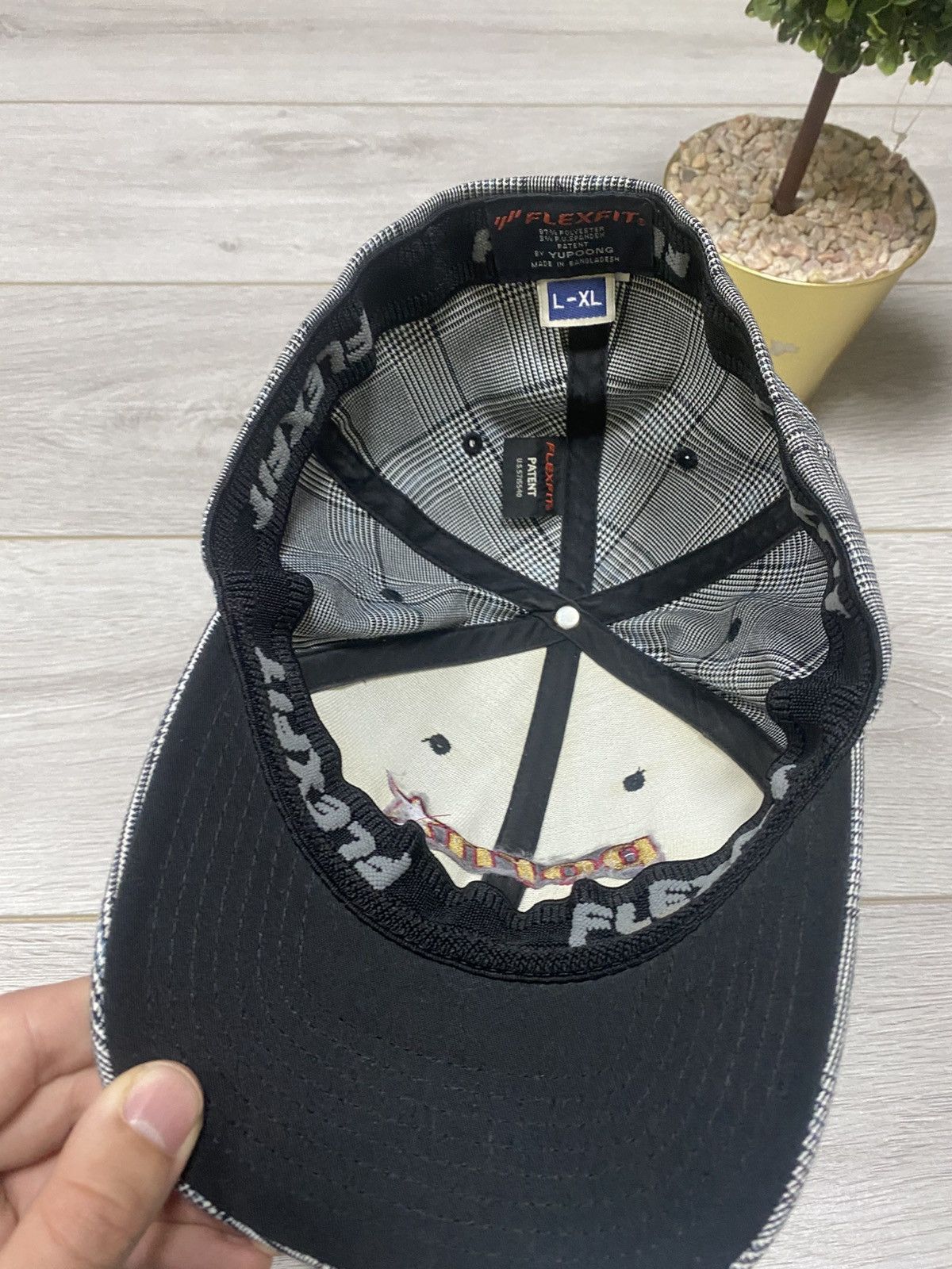 Vintage Pornstar flex fit big logo check mesh cap hat Size ONE SIZE - 3 Thumbnail