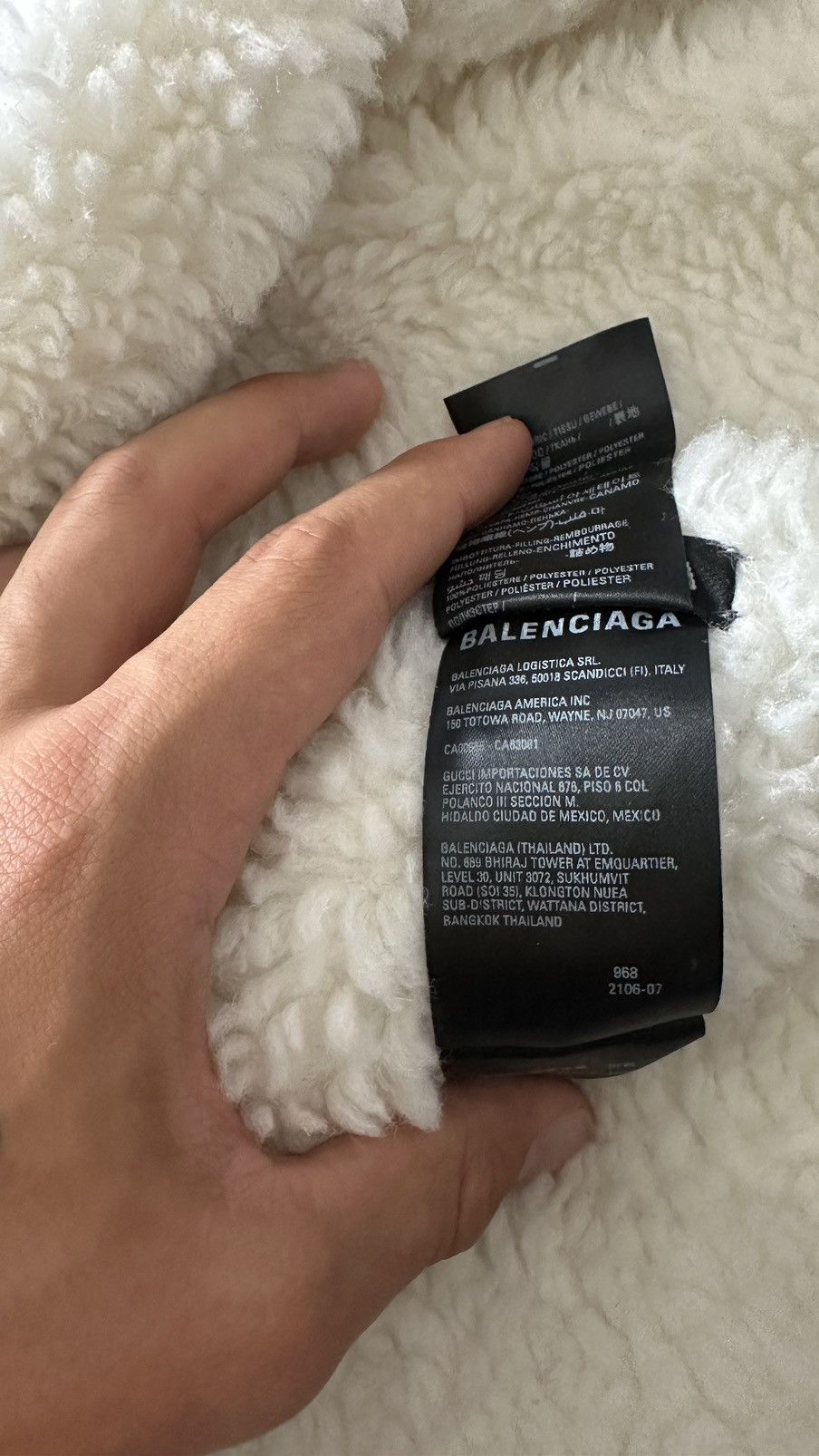 Balenciaga Balenciaga Uzi blanket Size US XL / EU 56 / 4 - 4 Thumbnail