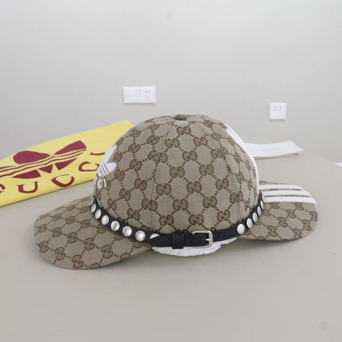 Adidas × Gucci Runway Double Sided Baseball Hat Size ONE SIZE - 3 Thumbnail