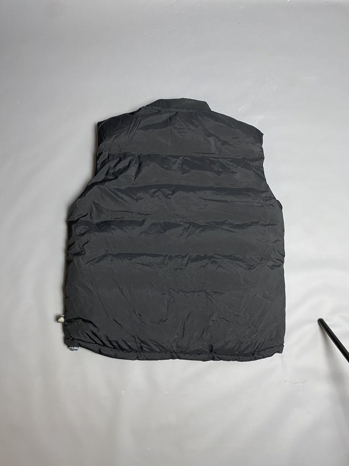Nike Vintage 00s Nike ACG Down Reversible Black Vest Puffer L Size US L / EU 52-54 / 3 - 4 Thumbnail