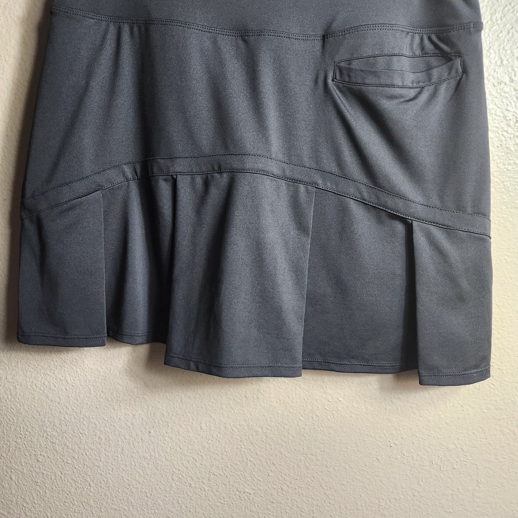 Vintage Womens Skort Black Back Pleat Tennis w/Pockets Size L - Tennis Athleisure Skort with Pockets, Black, L, Womens, Regular Fit Size ONE SIZE - 5 Thumbnail