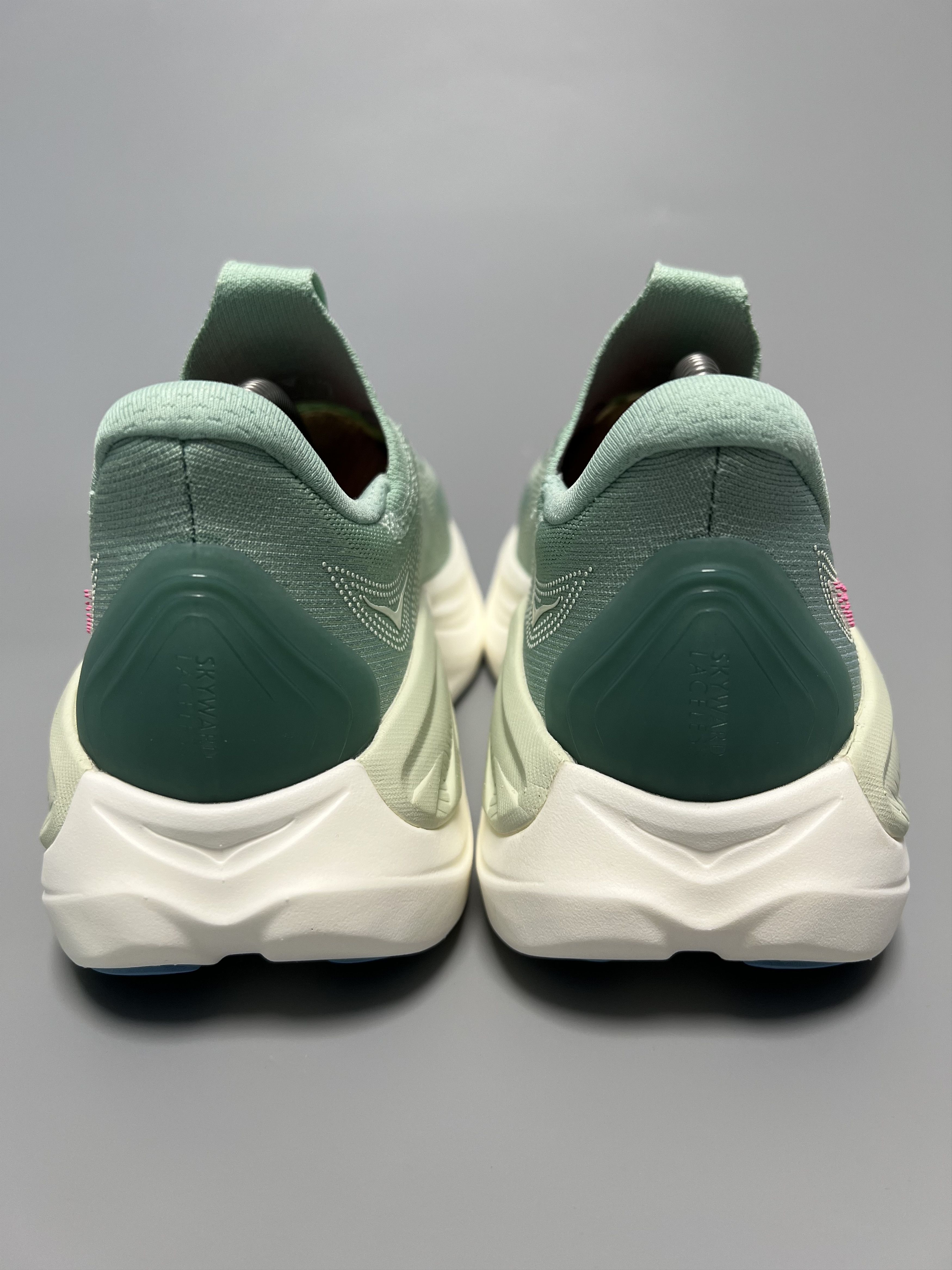 Hoka 8.5B Hoka One One Skyward Laceless Active Recovery Shoes Size US 8.5 / IT 38.5 - 3 Thumbnail