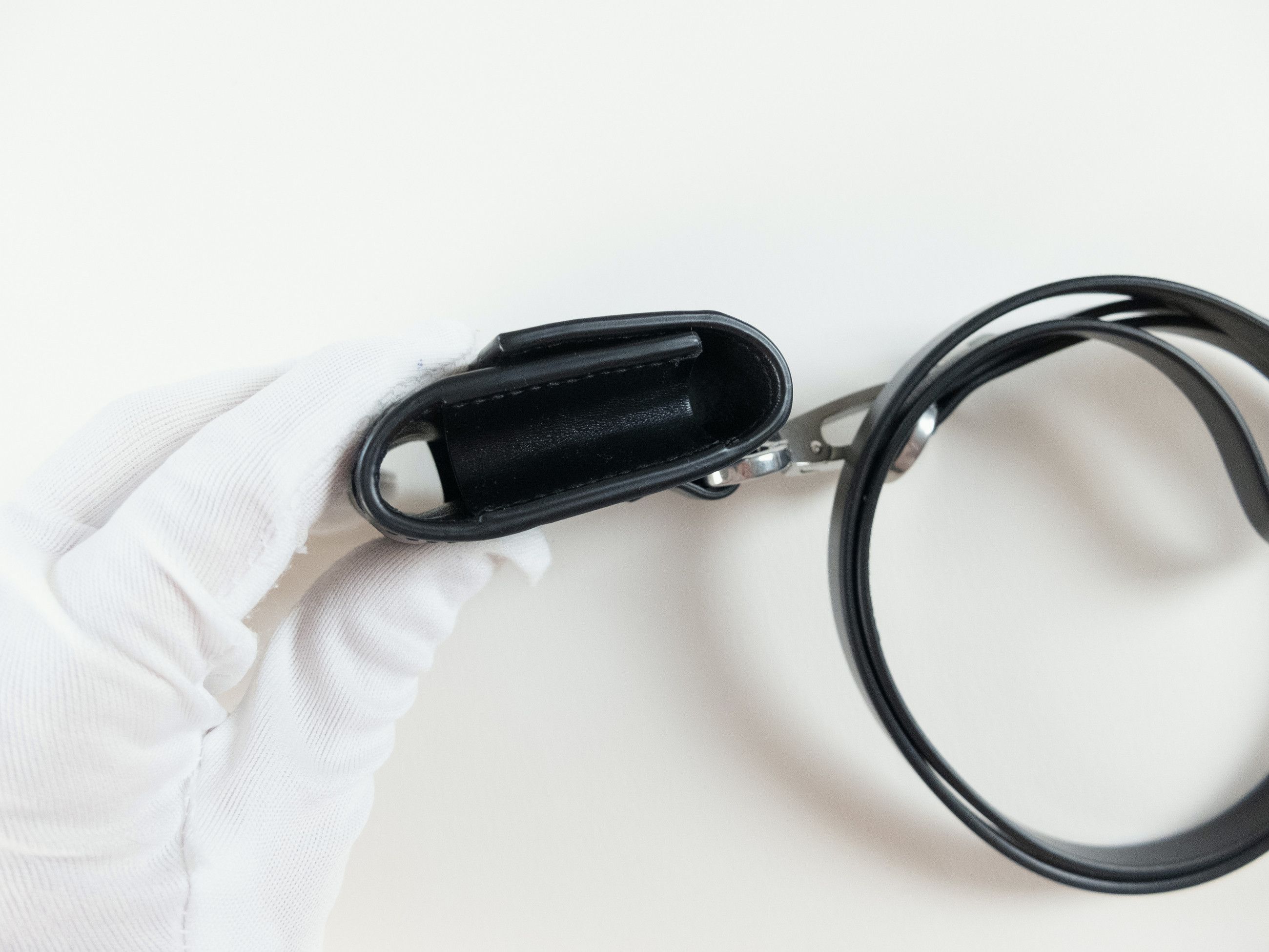 Bottega Veneta BOTTEGA VENETA black intrecciato leather strap Airpods case Size ONE SIZE - 7 Thumbnail