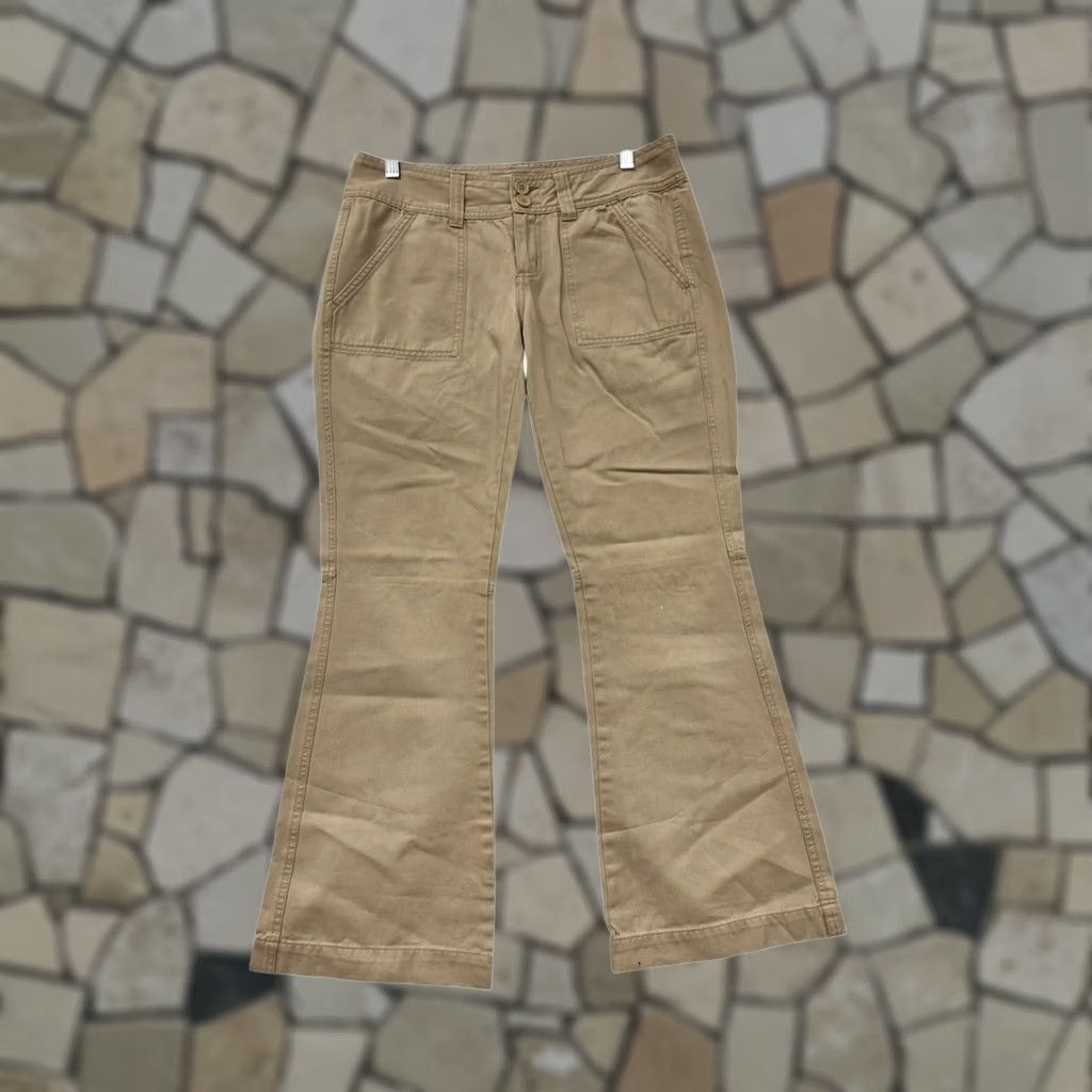 Aeropostale Aeropostale Womens Pants Khaki Flare 5/6 Short Cotton 100% Size 5/6 Womens Flared Khakis"} Size 27" / US 4 / IT 40 - 1 Thumbnail