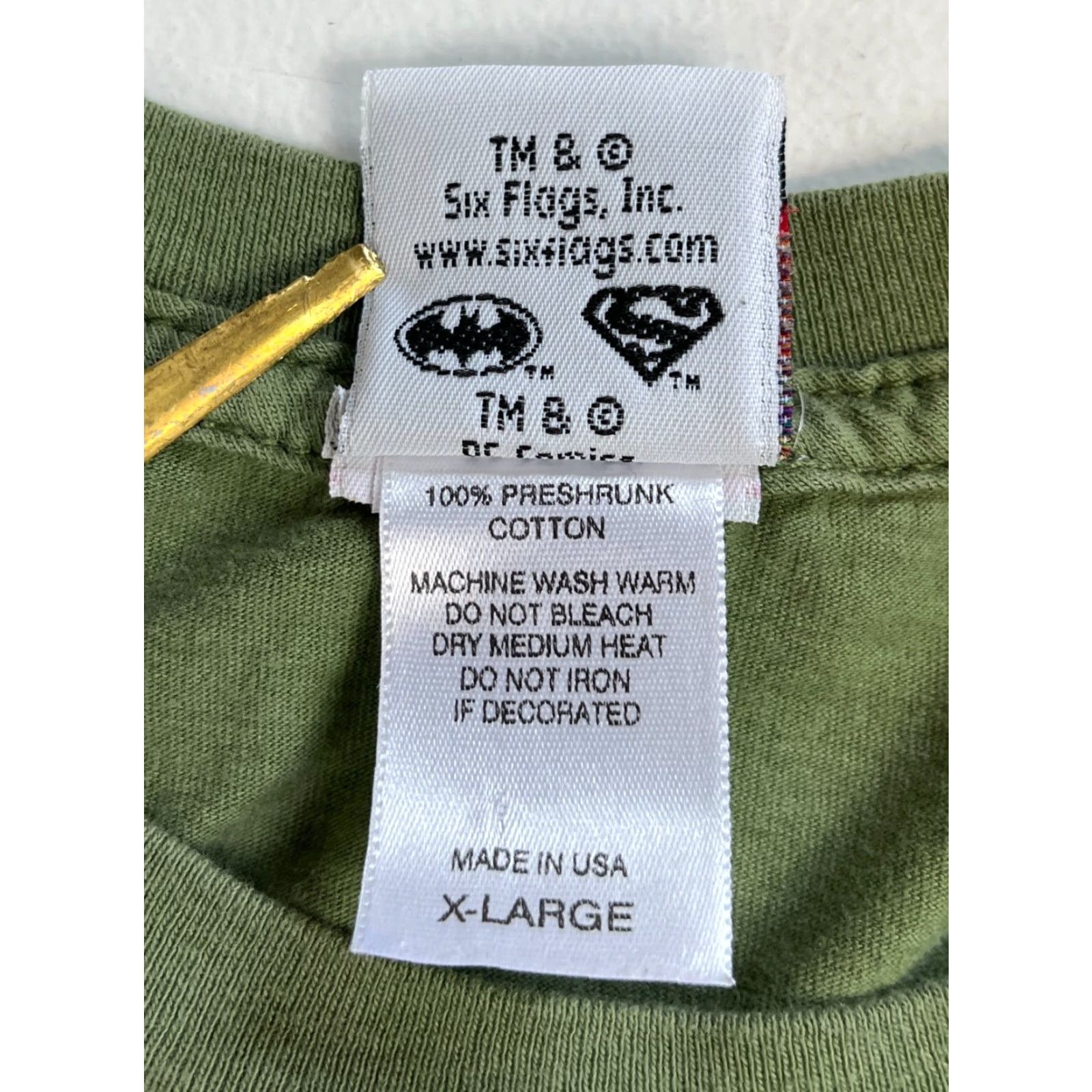 Vintage VINTAGE Six Flags DC Comics Superheroes T-Shirt Men XL Green Crew Neck Short Sleeve T-Shirt Size US XL / EU 56 / 4 - 5 Thumbnail