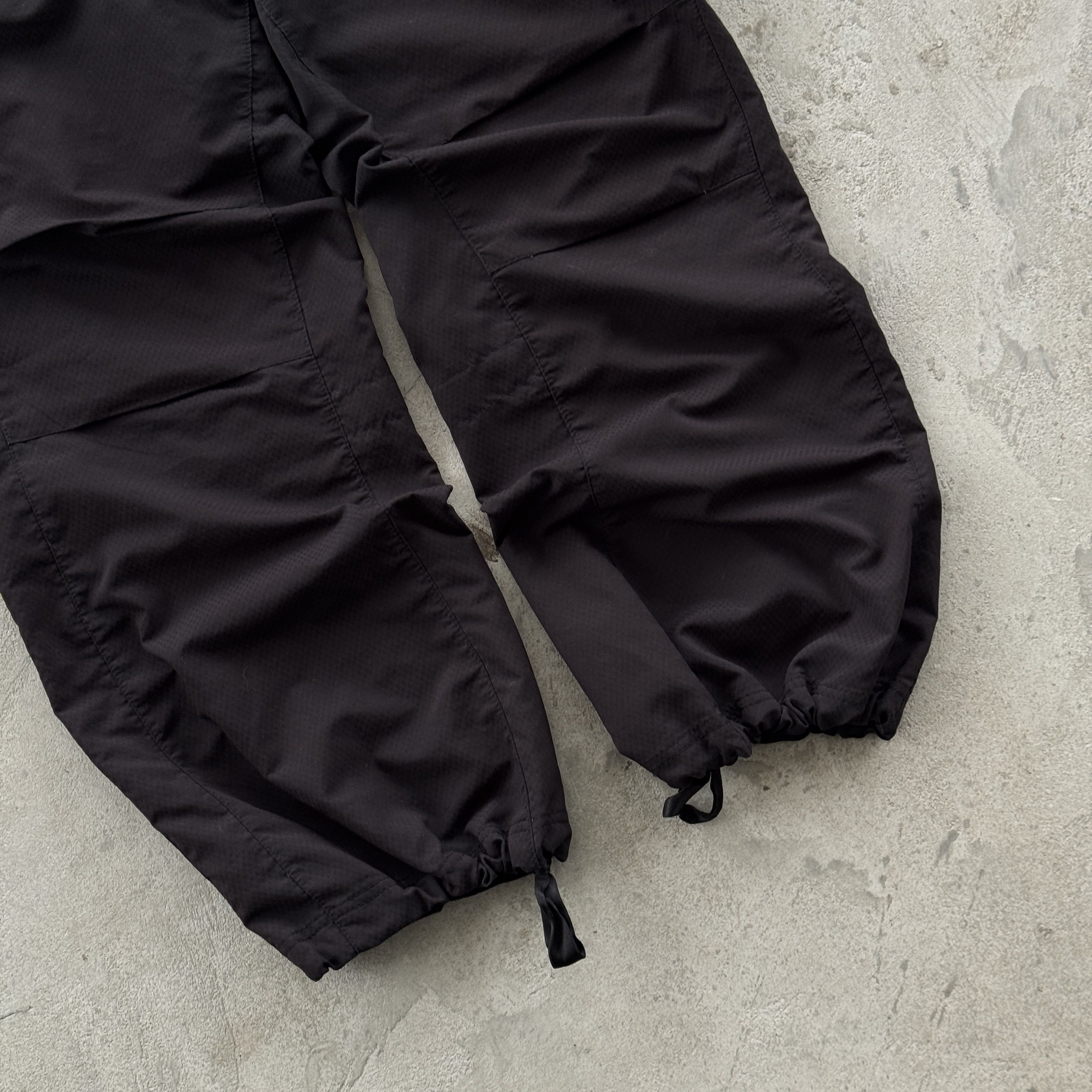 Nike Vintage Nike Cargo Baggy Nylon Pants Size 32" / US 10 / IT 46 - 5 Thumbnail