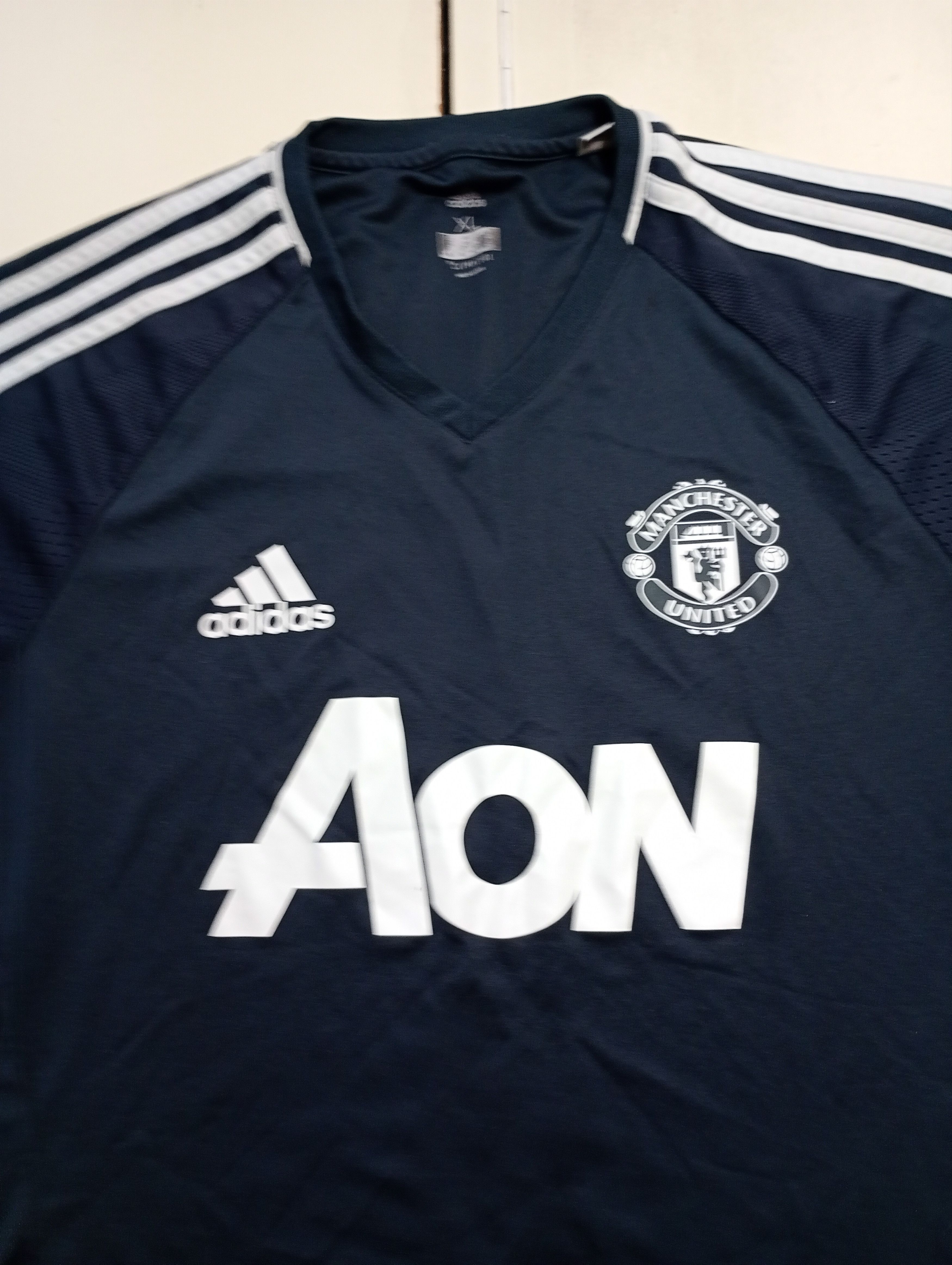 Adidas Adidas Manchester United Training Jersey 2017-2018 Size US XL / EU 56 / 4 - 6 Thumbnail