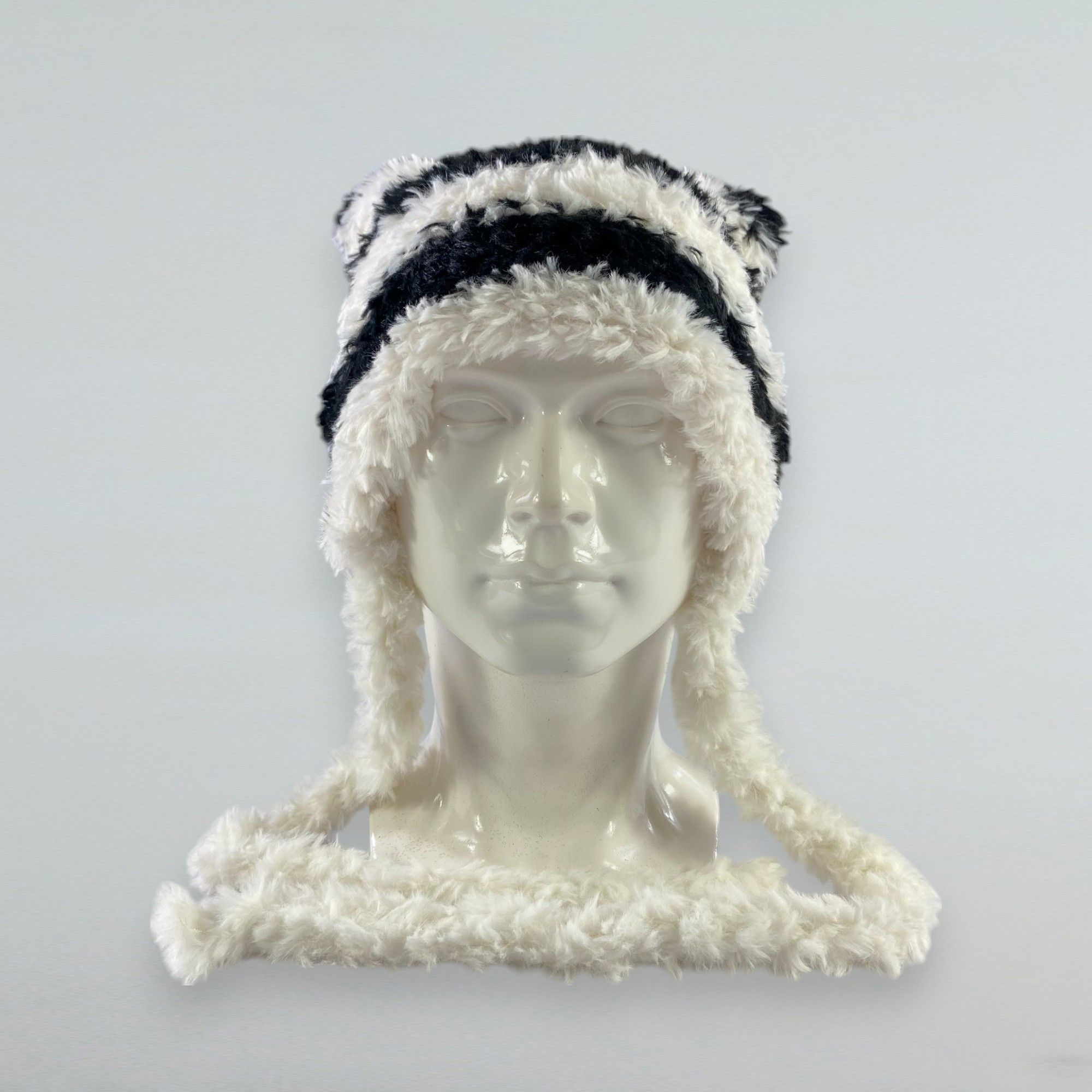 Japanese Brand Faux Fur Ear Beanie Earflap Hat Snowcap Size ONE SIZE - 1 Thumbnail