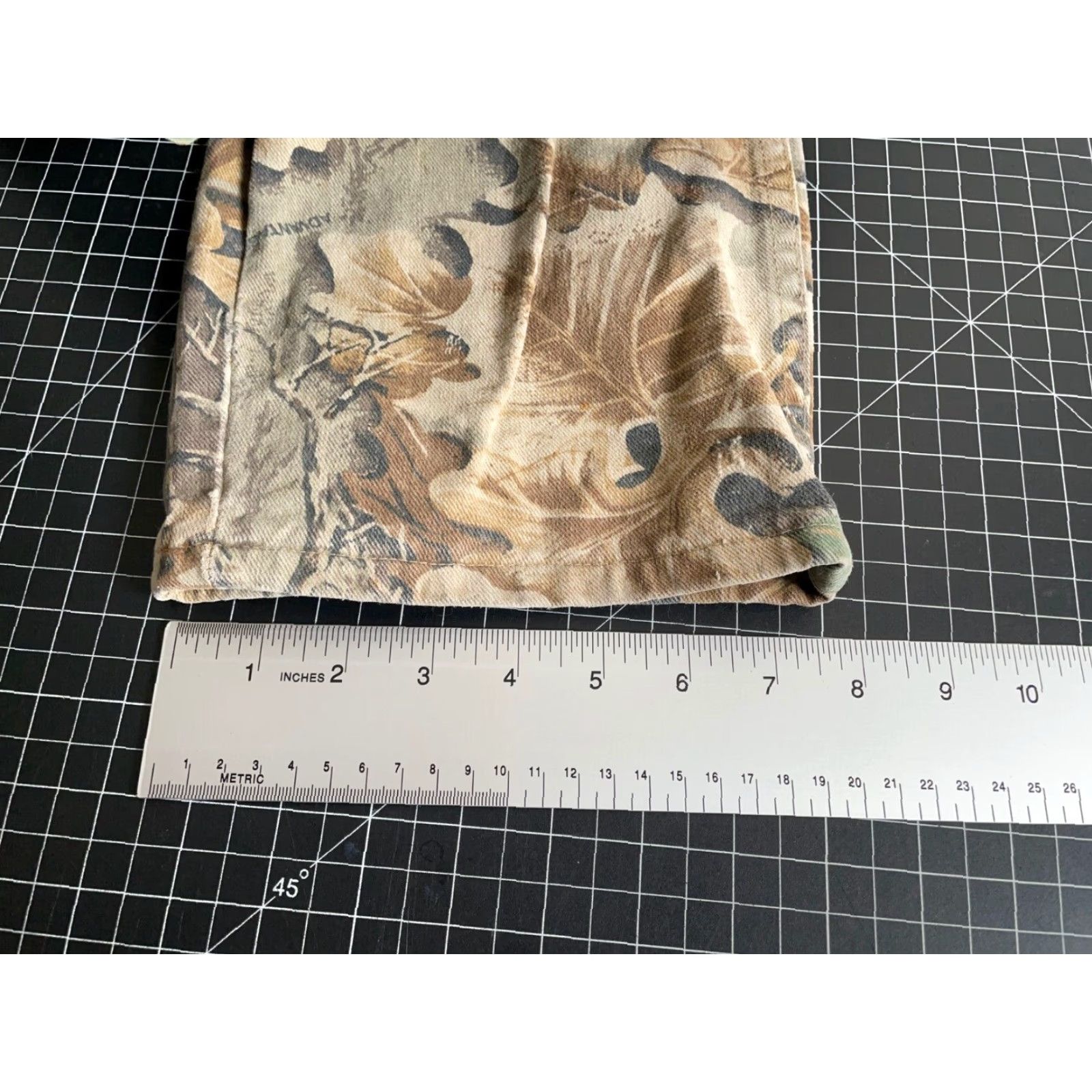 Wrangler VINTAGE 90s Wrangler Men's Jeans Camouflage Camo Straight Fit US Made 35x29 Size US 35 - 7 Thumbnail