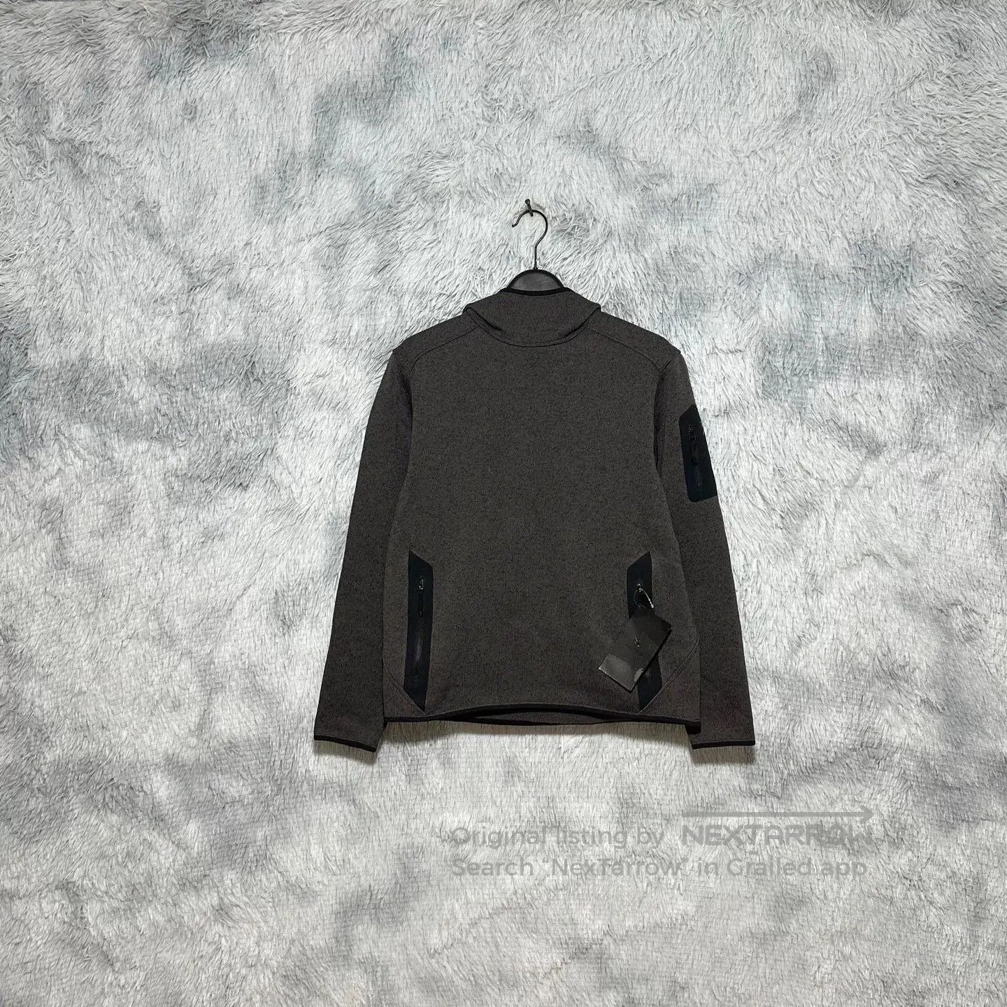 arcteryx covert pullover hoodie black size small.
