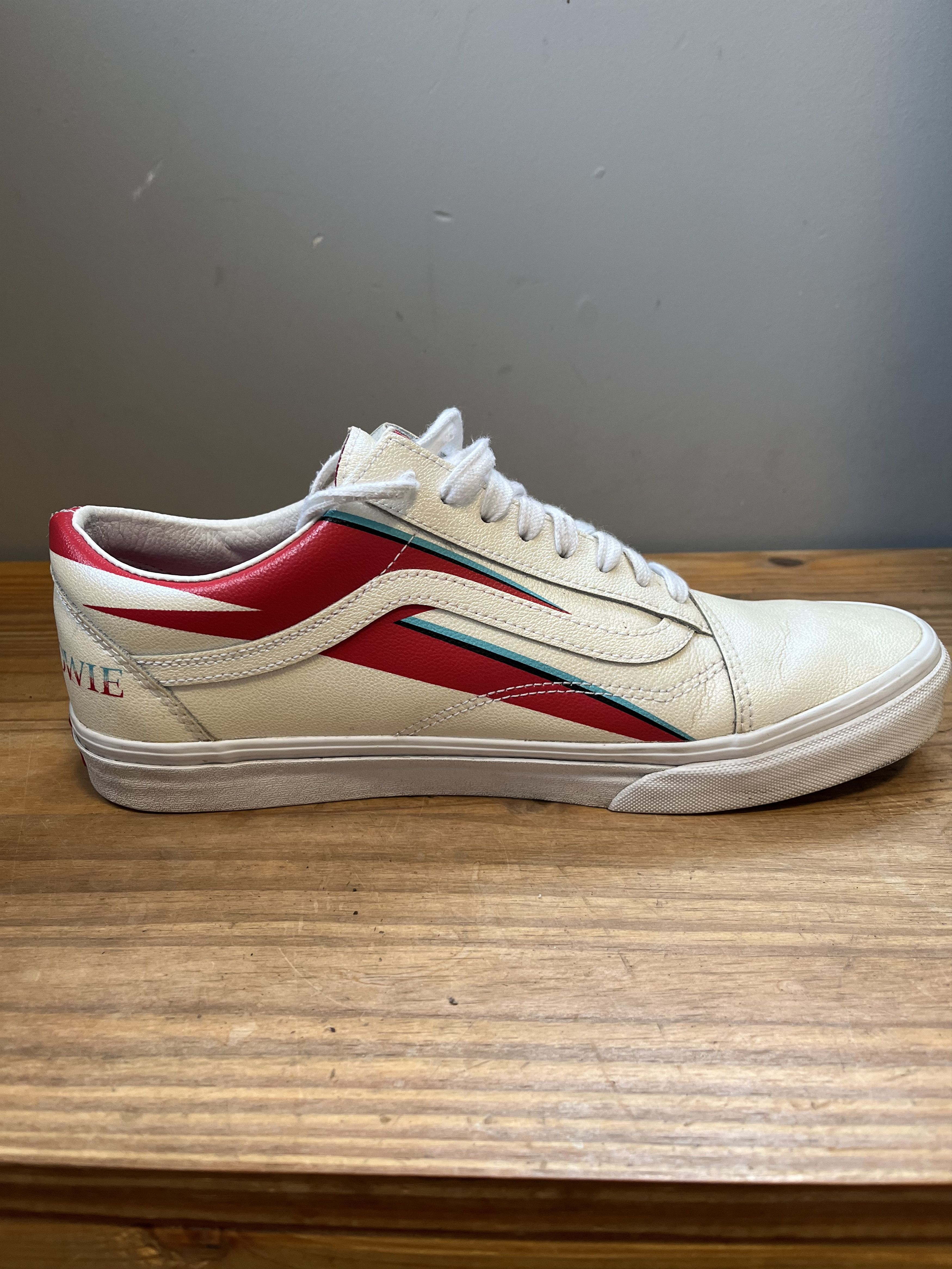 Vans Vans David Bowie Aladdin Sane Old Skool Size US 10.5 / EU 43-44 - 6 Thumbnail