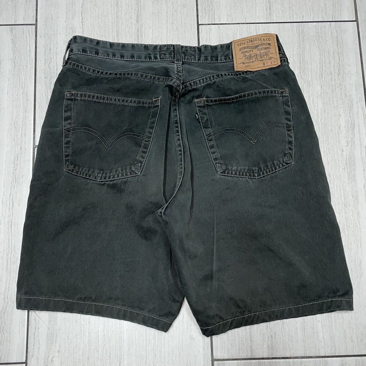 Levi's Levi’s 1992 Vintage Green Tab Shorts Size US 32 / EU 48 - 1 Thumbnail