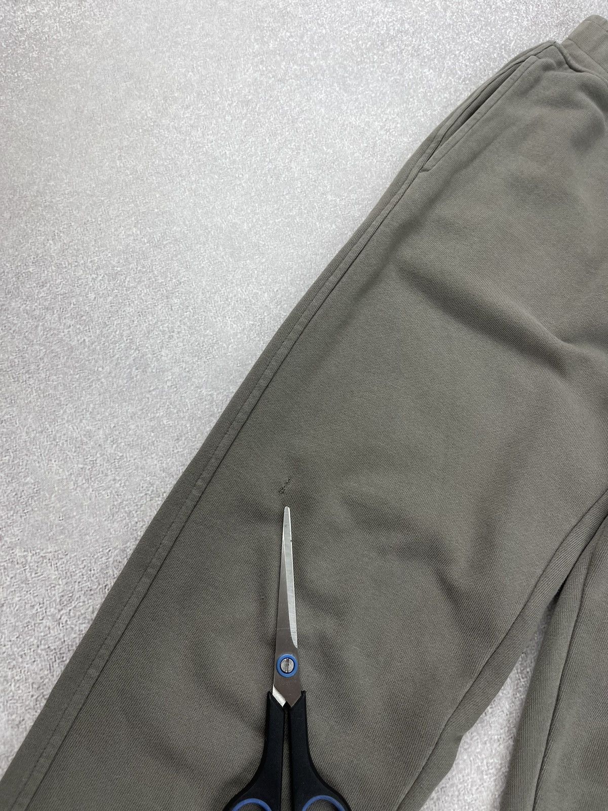 C.P. Company C.P. Company Junior Cotton Sweatpants Joggers Size Age 10 Size US 26 / EU 42 - 5 Thumbnail