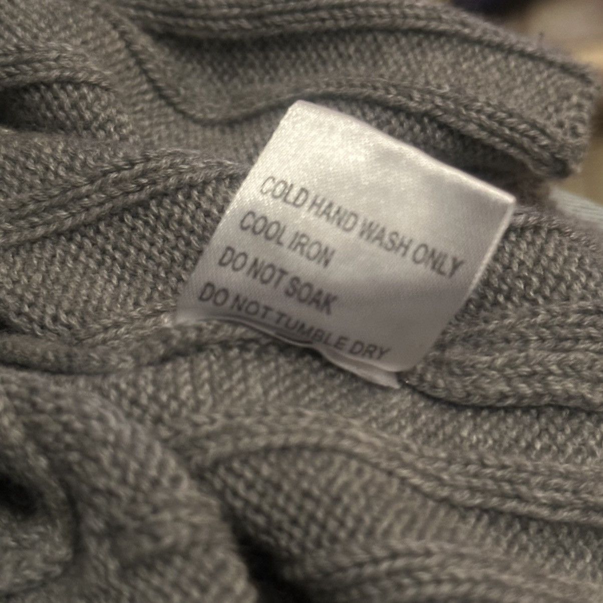 Other LF Seek The Label horizontal zippered cropped sweater Size S / US 4 / IT 40 - 7 Thumbnail