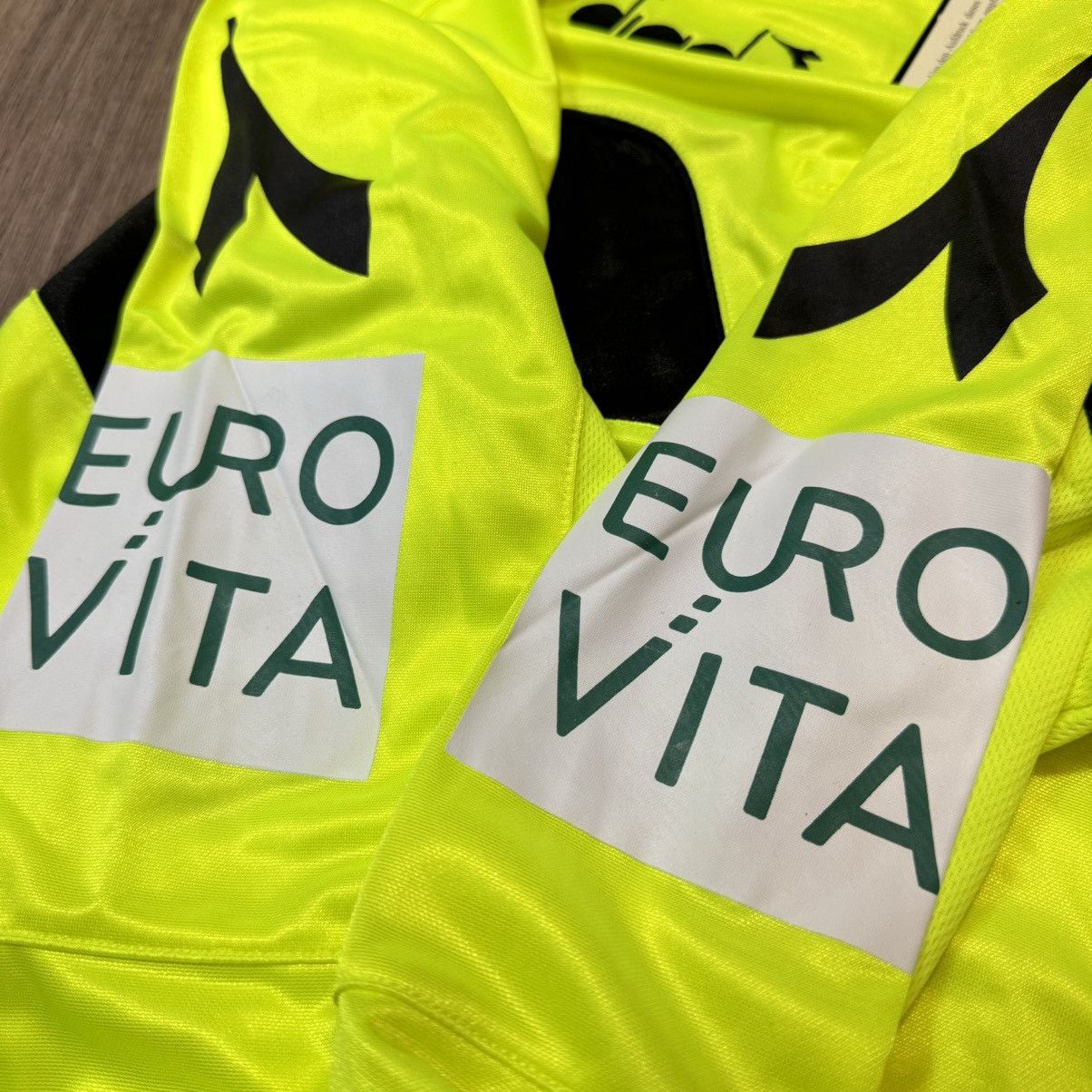 Diadora Italy Seria A referee shirt (Bnwt) Size US M / EU 48-50 / 2 - 5 Thumbnail