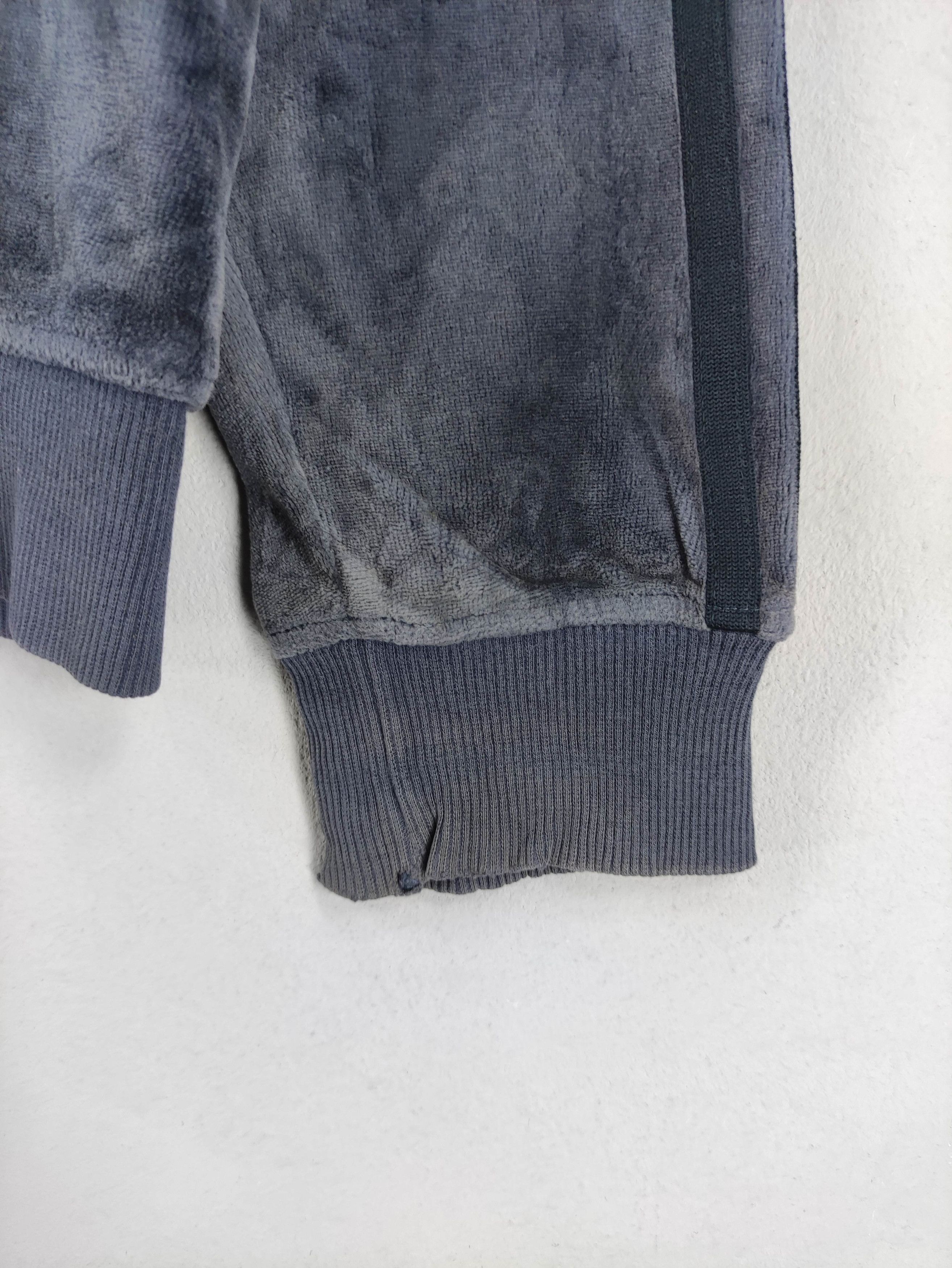 Adidas Vintage Adidas Velvet Sweater Jacket Zipper Size US S / EU 44-46 / 1 - 5 Thumbnail
