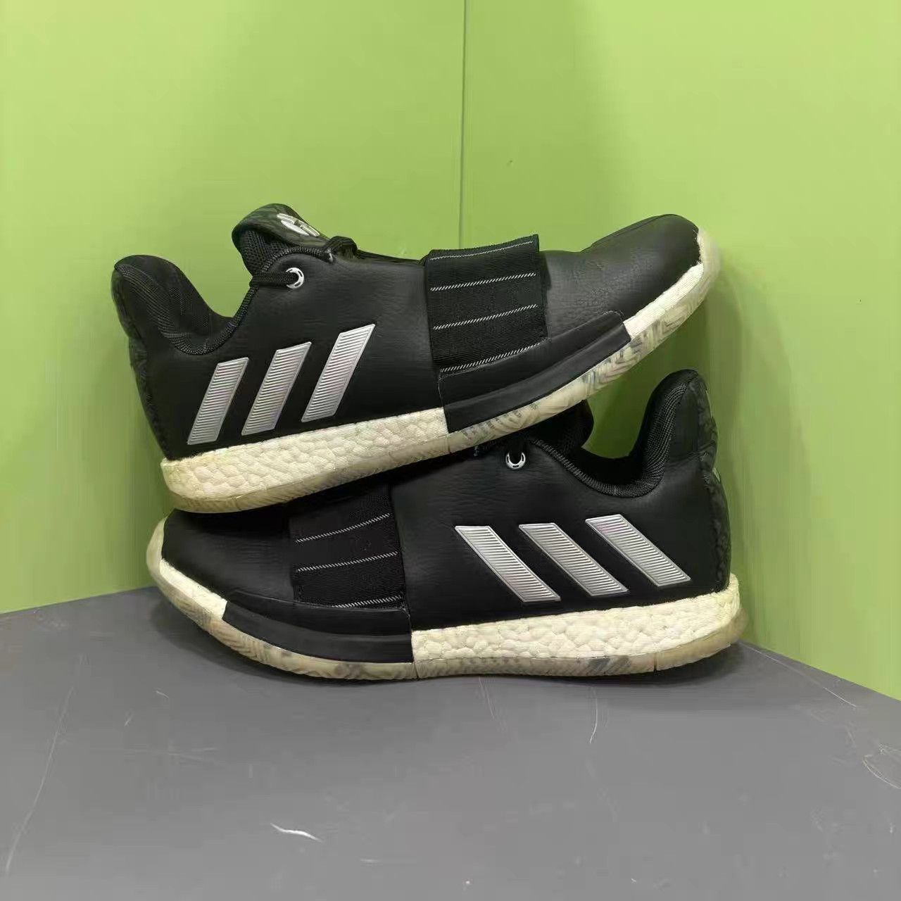Adidas adidas Harden 3 Low Top Basketball Shoes K15 Size US 9.5 / EU 42-43 - 7 Thumbnail