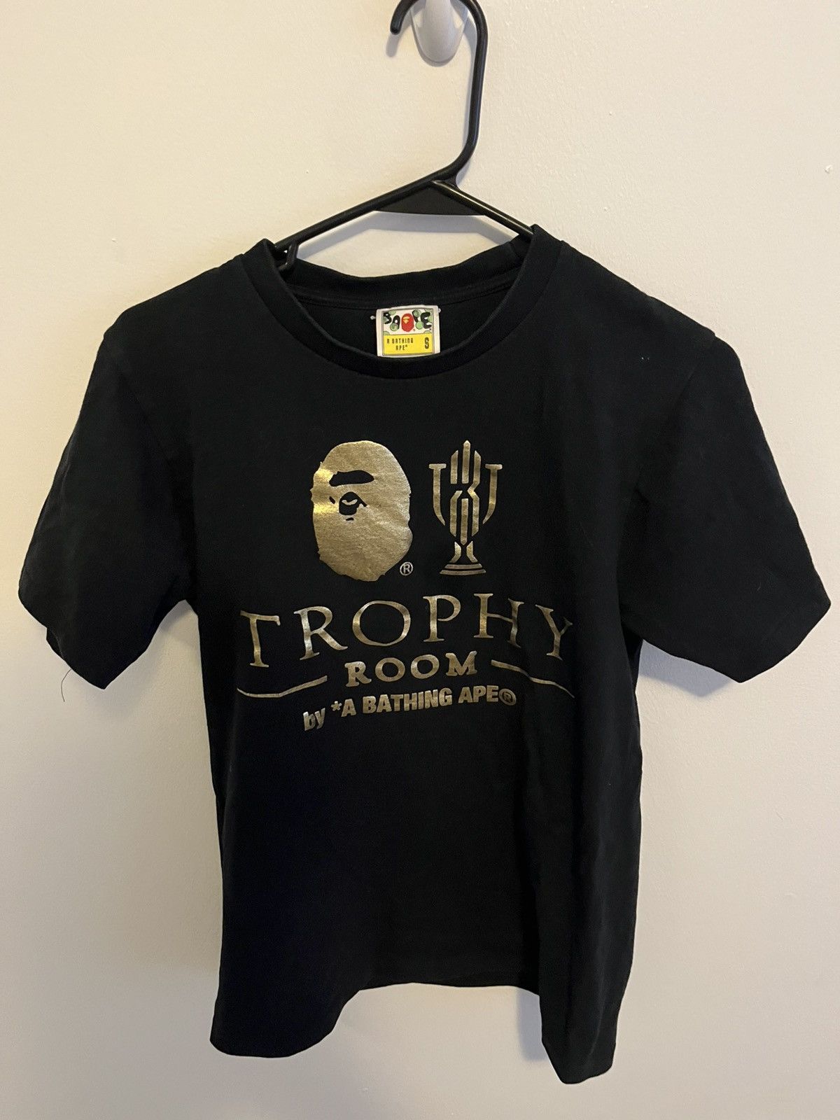 Bape Bape x Trophy Room Tee Size US S / EU 44-46 / 1 - 1 Thumbnail