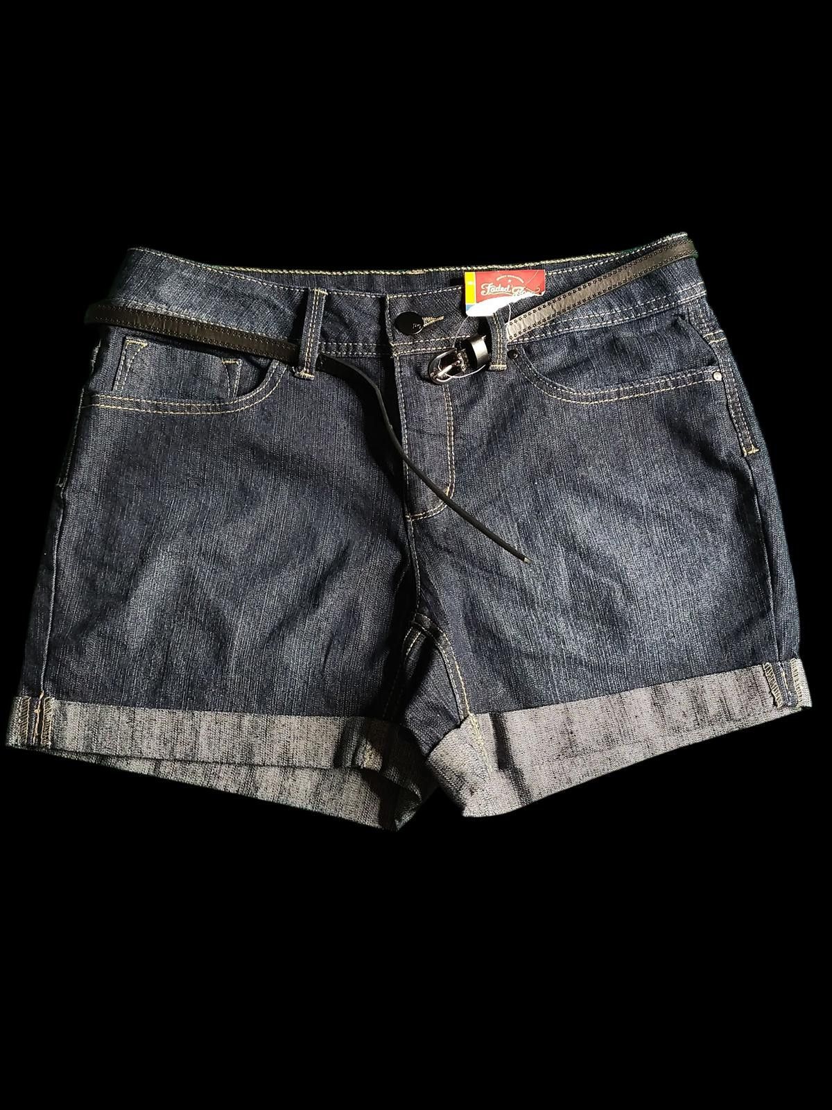 Faded Glory Faded Glory Women's Denim Shorts with Belt Size 8 Size 30" / US 8 / IT 44 - 1 Thumbnail