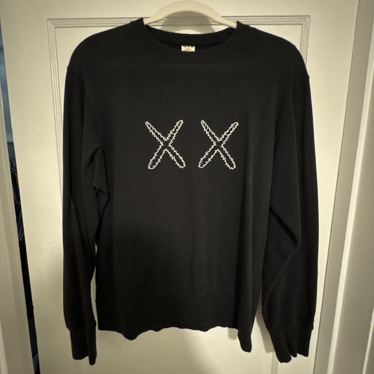 Kaws × Uniqlo Uniqulo x Kaws x Sesame Street Sweatshirt Size US S / EU 44-46 / 1 - 1 Thumbnail