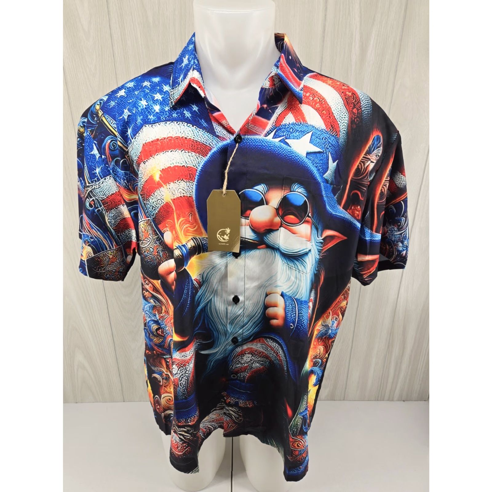 Vintage HARDADDY American Flag W/Gnome Short Sleeve Button-Up Shirt XL Mens Red White & Blue, Patriotic, USA, Button-Up, Casual, Travel, Workwear Size US XL / EU 56 / 4 - 2 Thumbnail