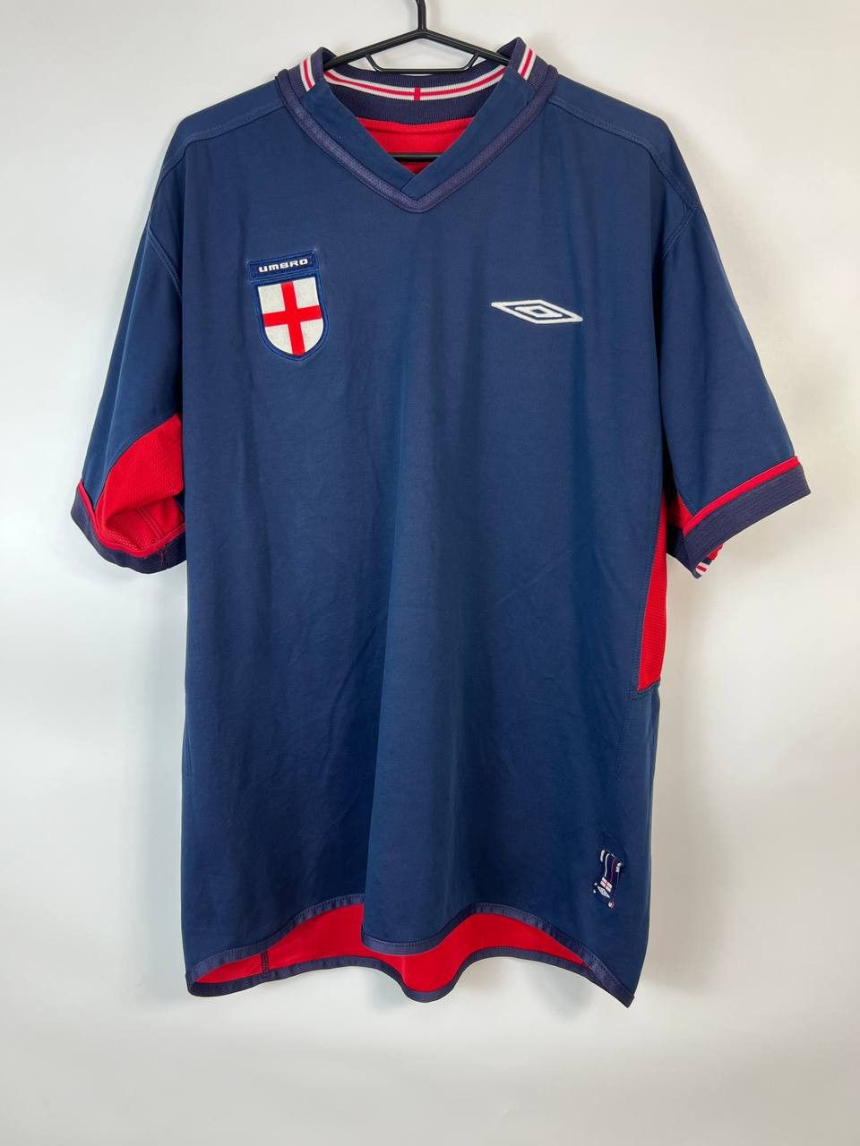 Umbro Umbro England 2002 Away Football Shirt Reversible Sz L Size US L / EU 52-54 / 3 - 7 Thumbnail