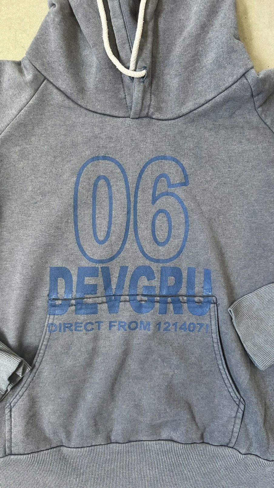 Vintage VINTAGE DEVGRU WELL FADED SWEATSHIRT Size US M / EU 48-50 / 2 - 1 Thumbnail