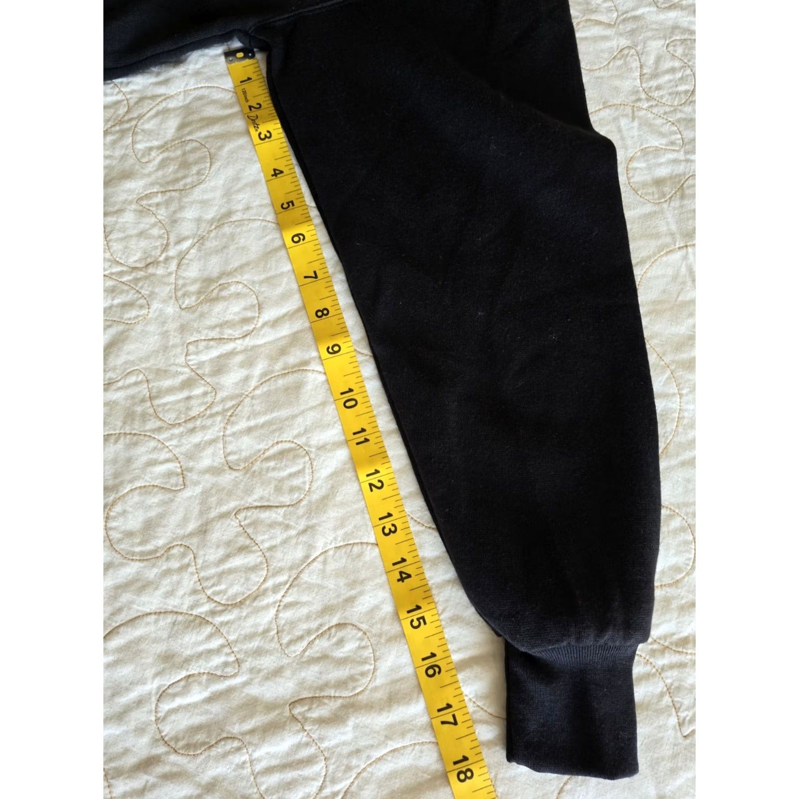 Asics Vintage Trend Basics Black Sweatshirt Womens Small NOS 80s 90s Crew Neck 1/4 Button Pullover Long Sleeve Regular Fit Easy Care Mens Womens Girls Boys Size S / US 4 / IT 40 - 7 Thumbnail