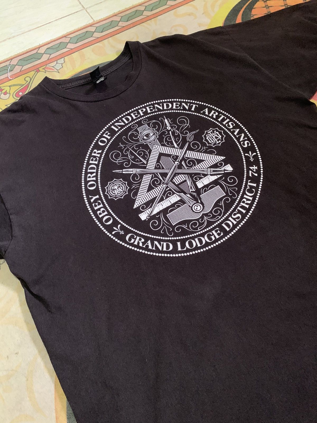 Obey Obey Order Of İndependent Artisans t-Shirt Size US XL / EU 56 / 4 - 6 Thumbnail