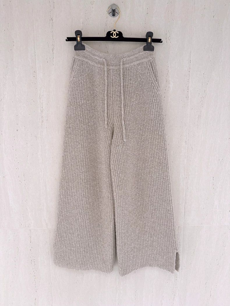 Loro Piana LORO PIANA sizeXS 24 Autumn garden sand color cashmere knit Size 26" / US 2 / IT 38 - 1 Thumbnail